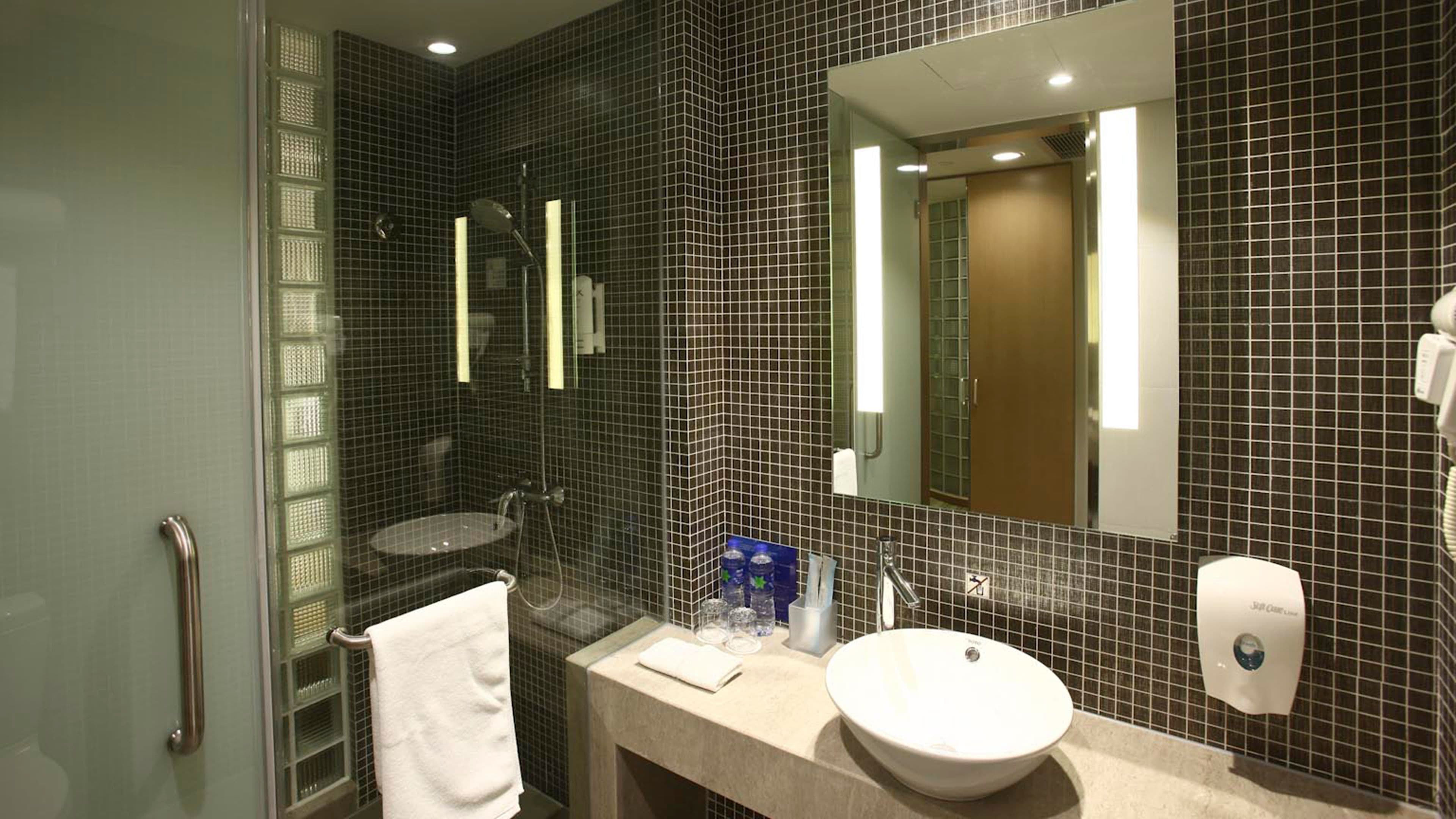 Holiday Inn Express Shanghai Gongkang — 6