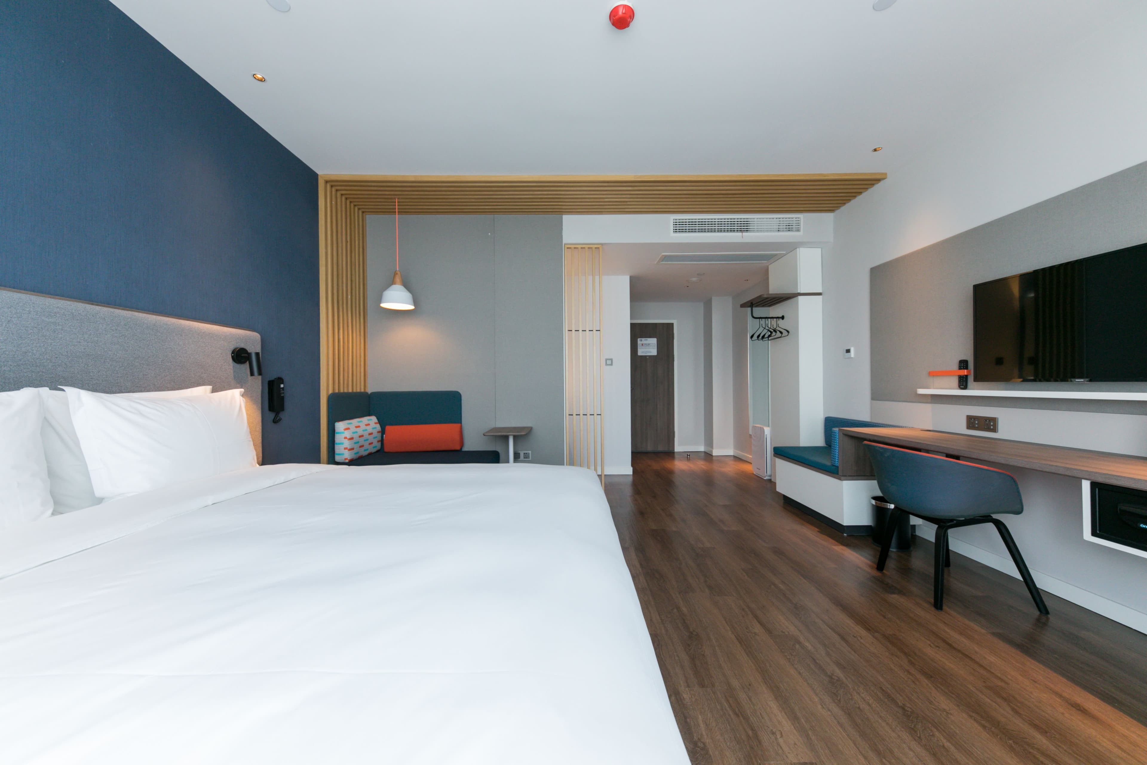 Holiday Inn Express Shanghai TangZhen — 7