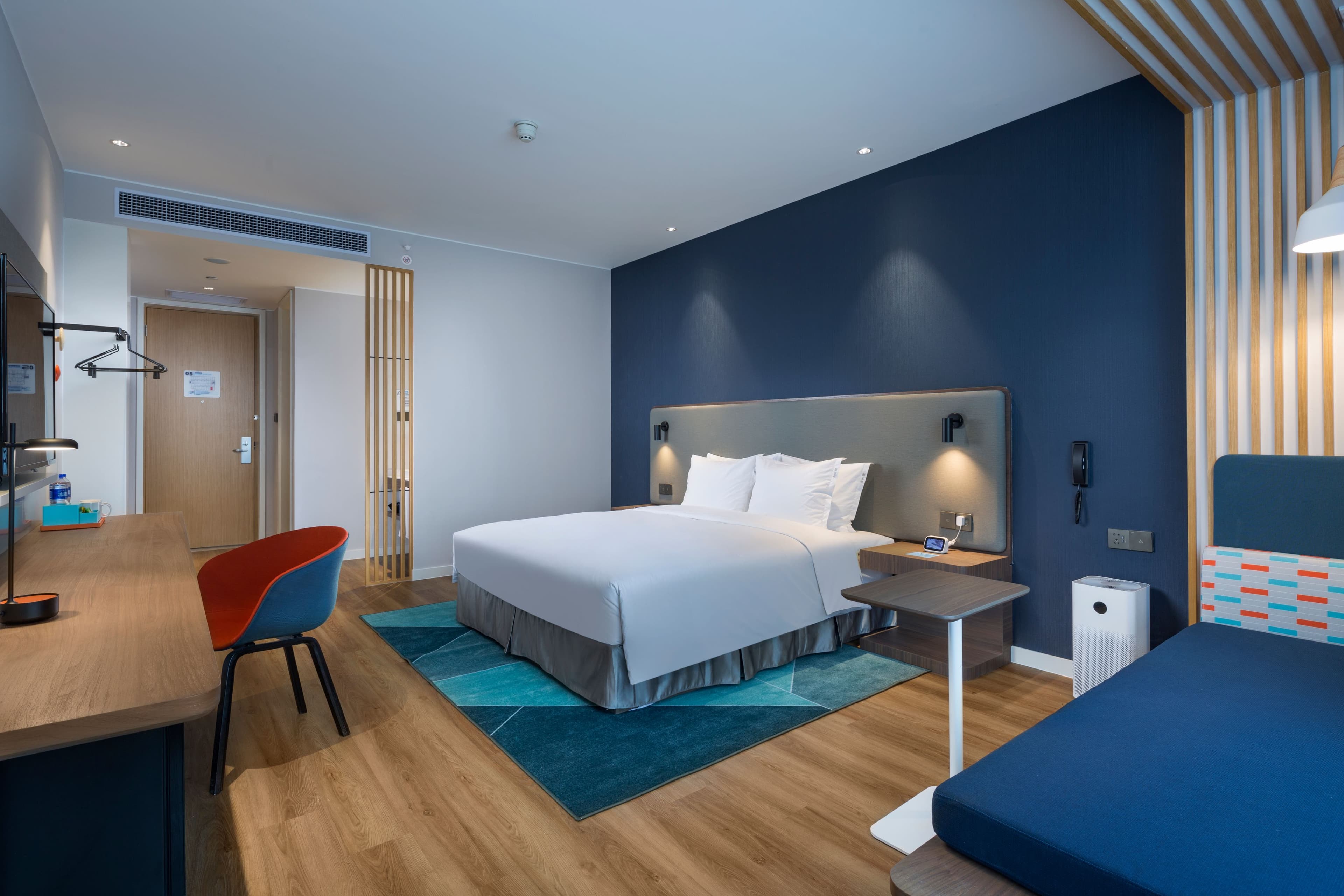 Holiday Inn Express Shanghai Kangqiao — 7