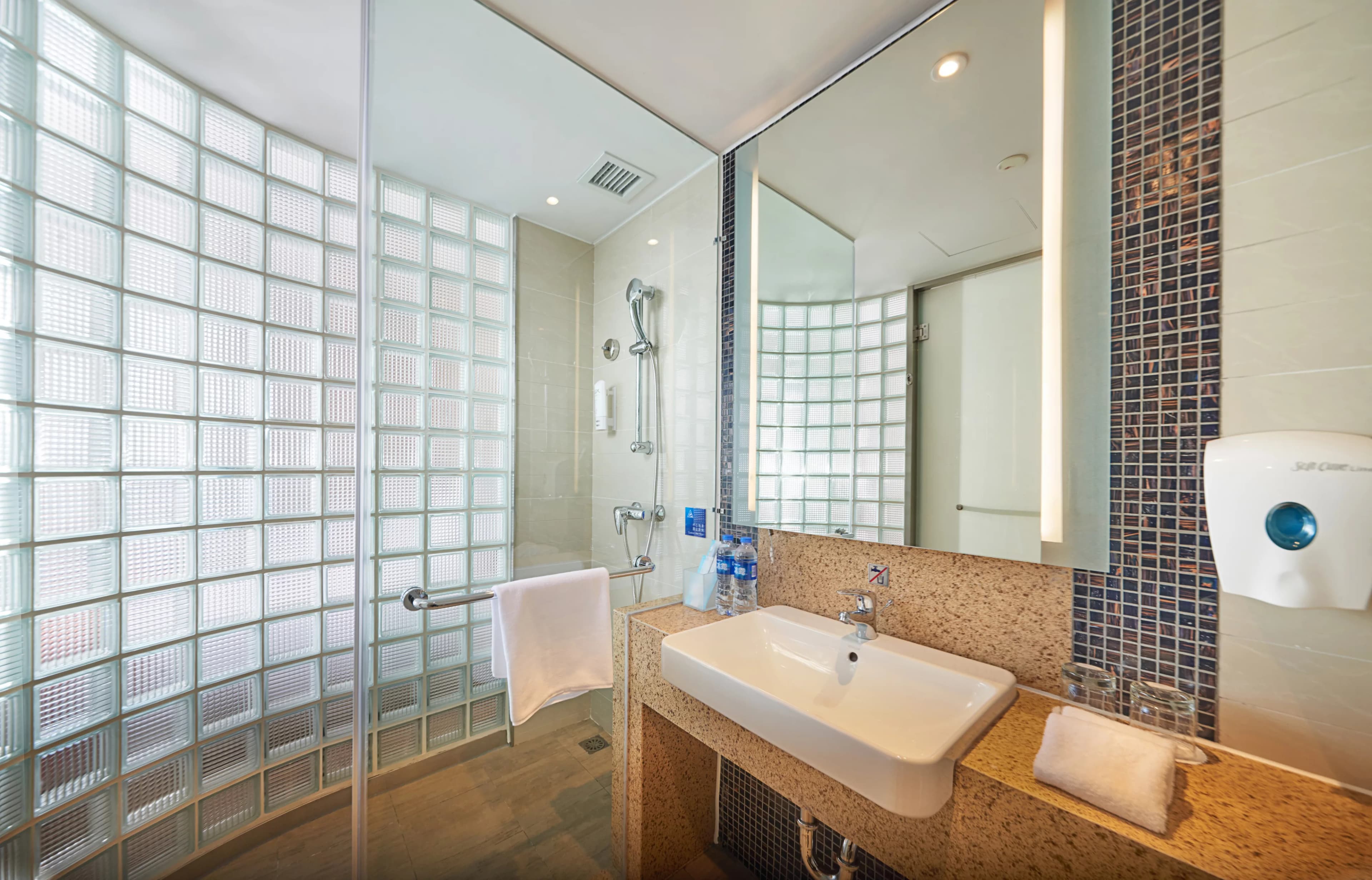 Holiday Inn Express Shanghai Jiading Industry Park — 9