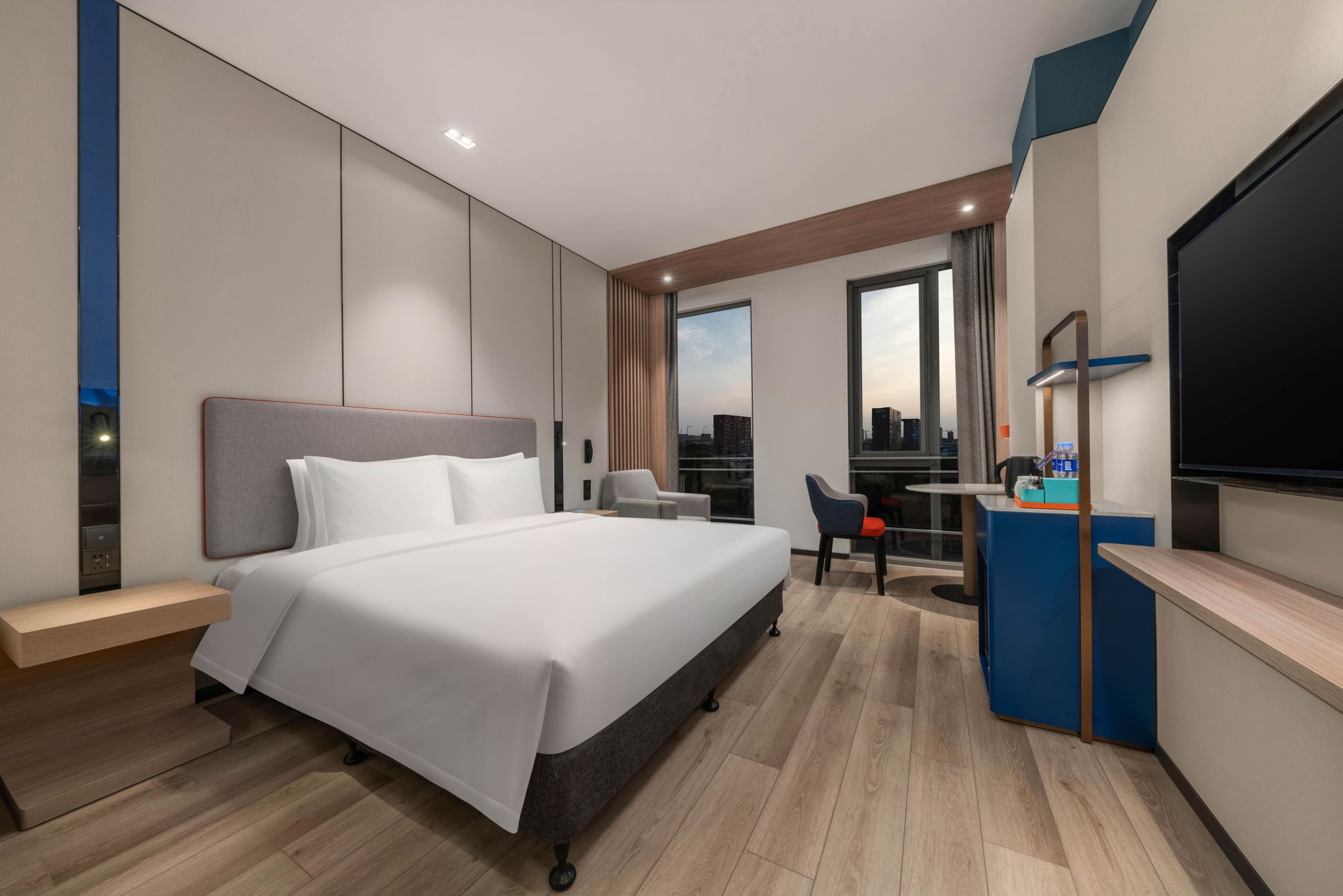 Holiday Inn Express Shanghai Pujiang — 9