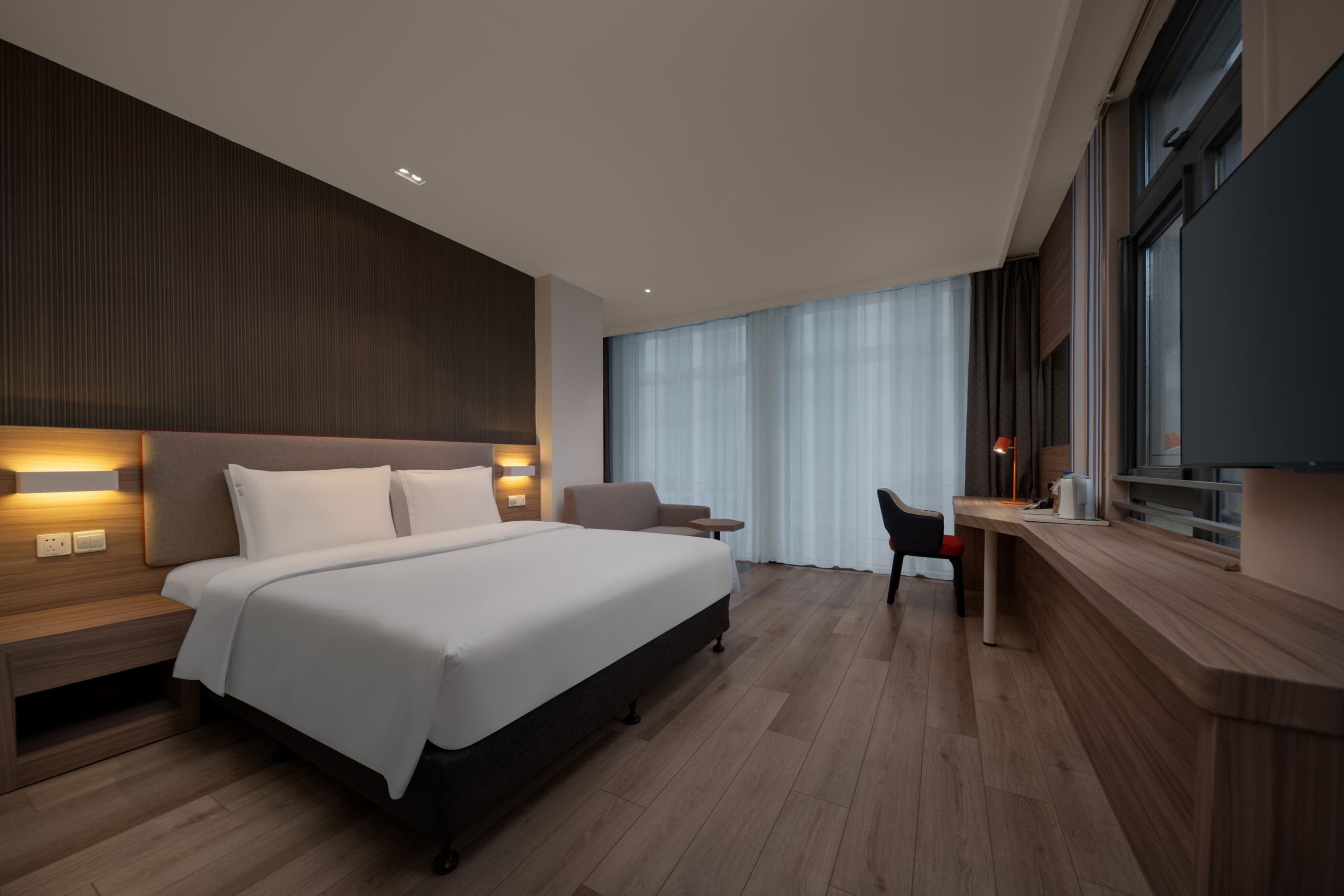 Holiday Inn Express Shanghai Pujiang — 3