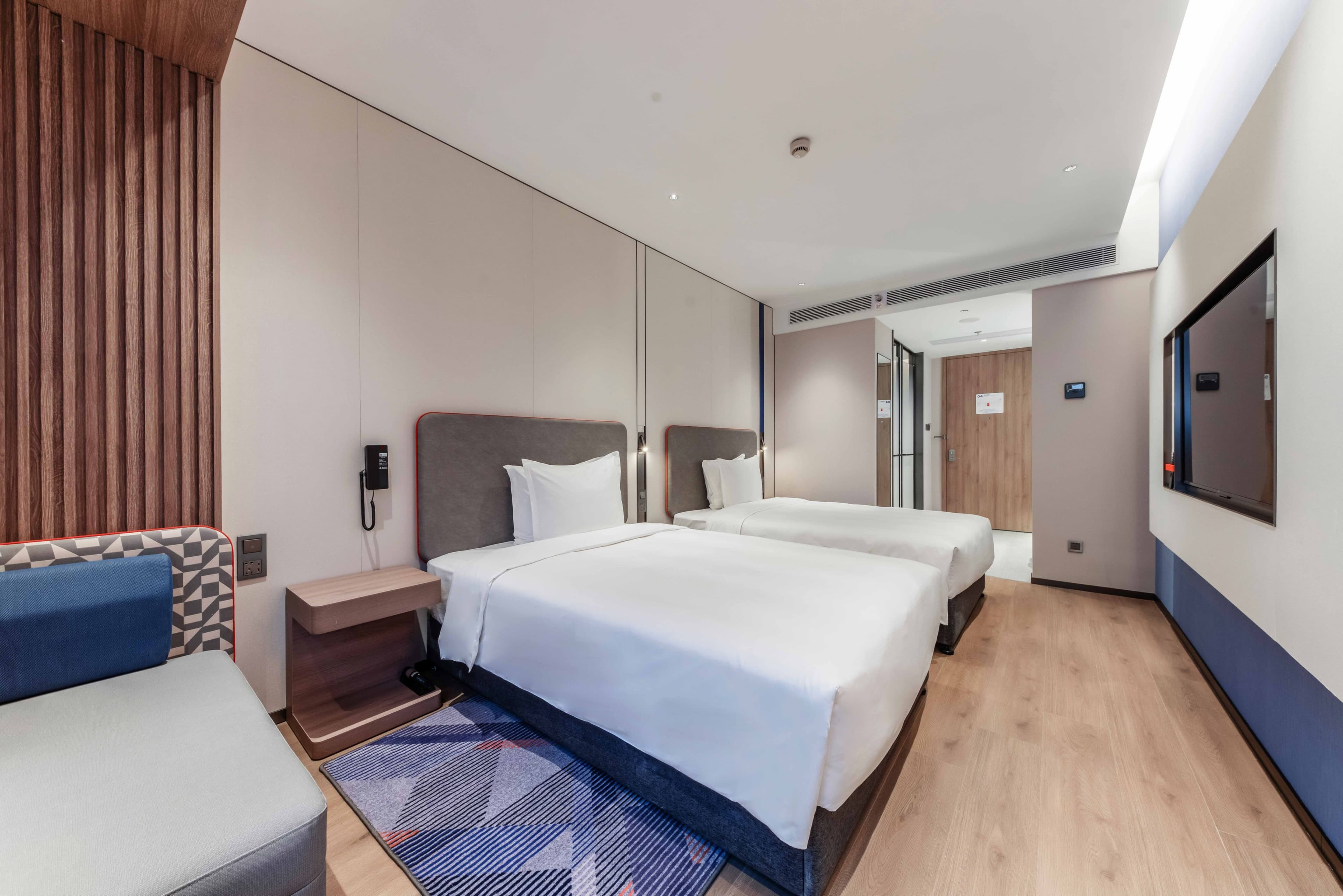 Holiday Inn Express Shanghai Hongqiao NECC - Image 4