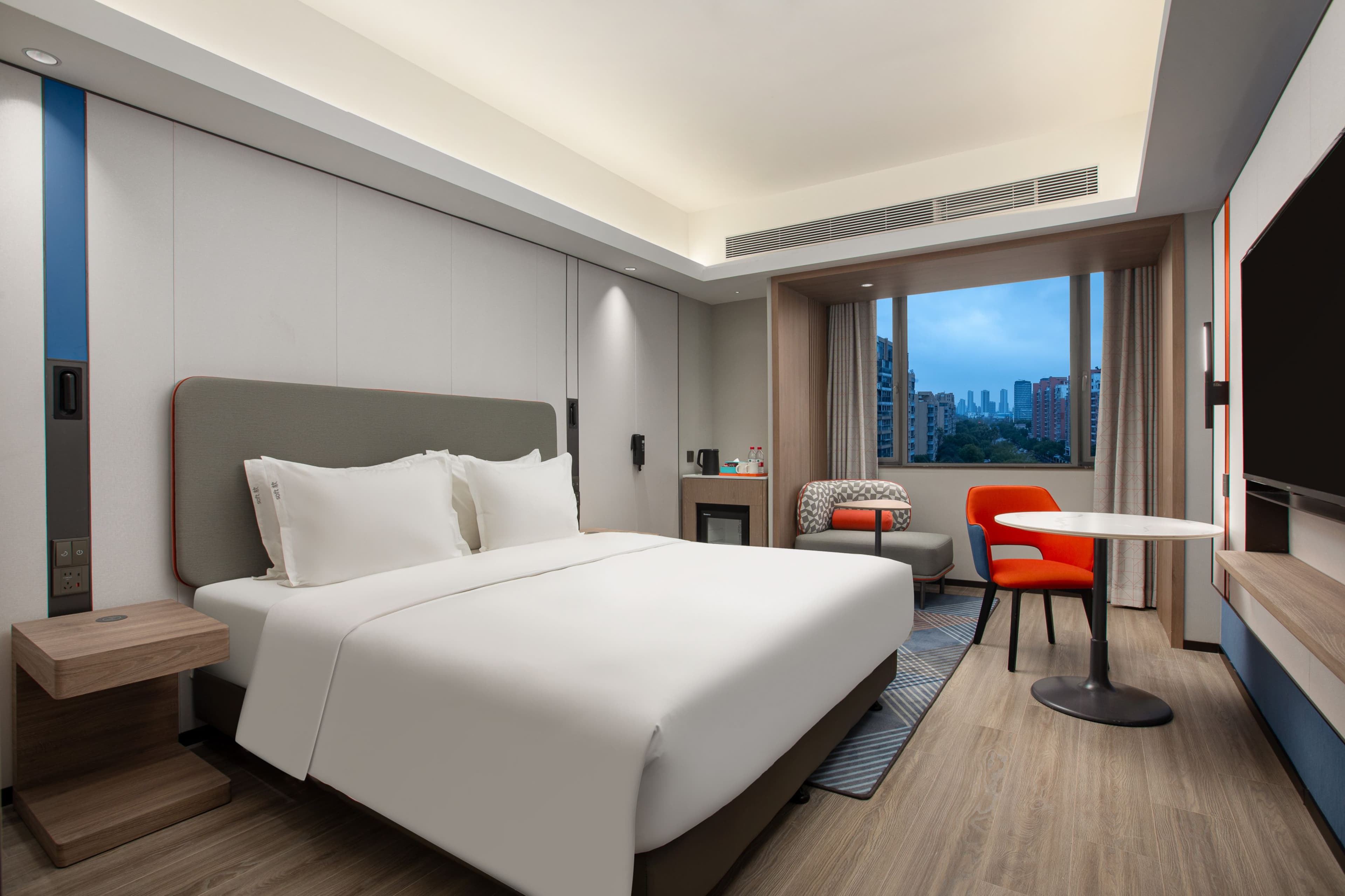Holiday Inn Express Shanghai Gumei — 13