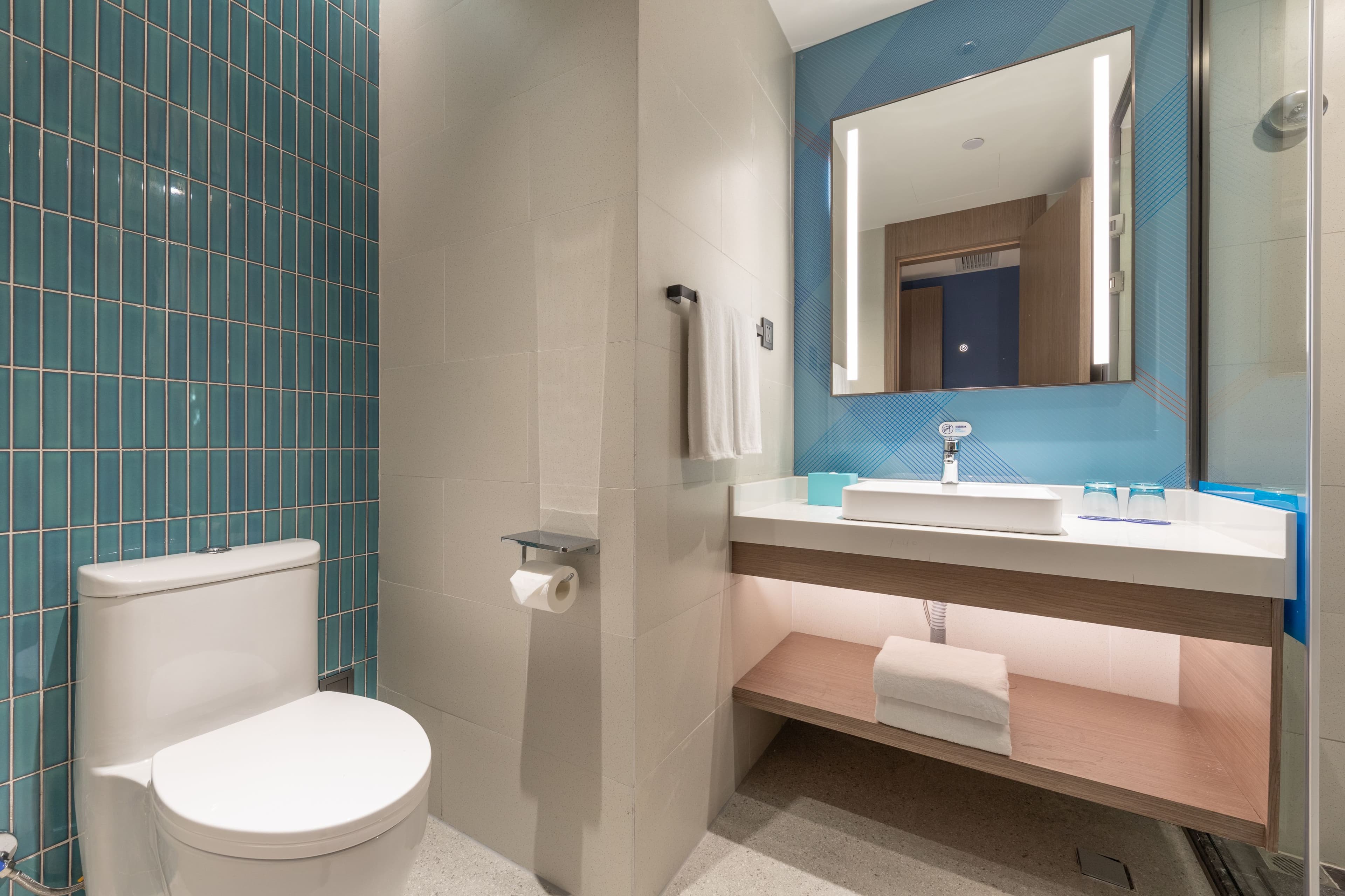 Holiday Inn Express Shanghai Changfeng Park - Image 3