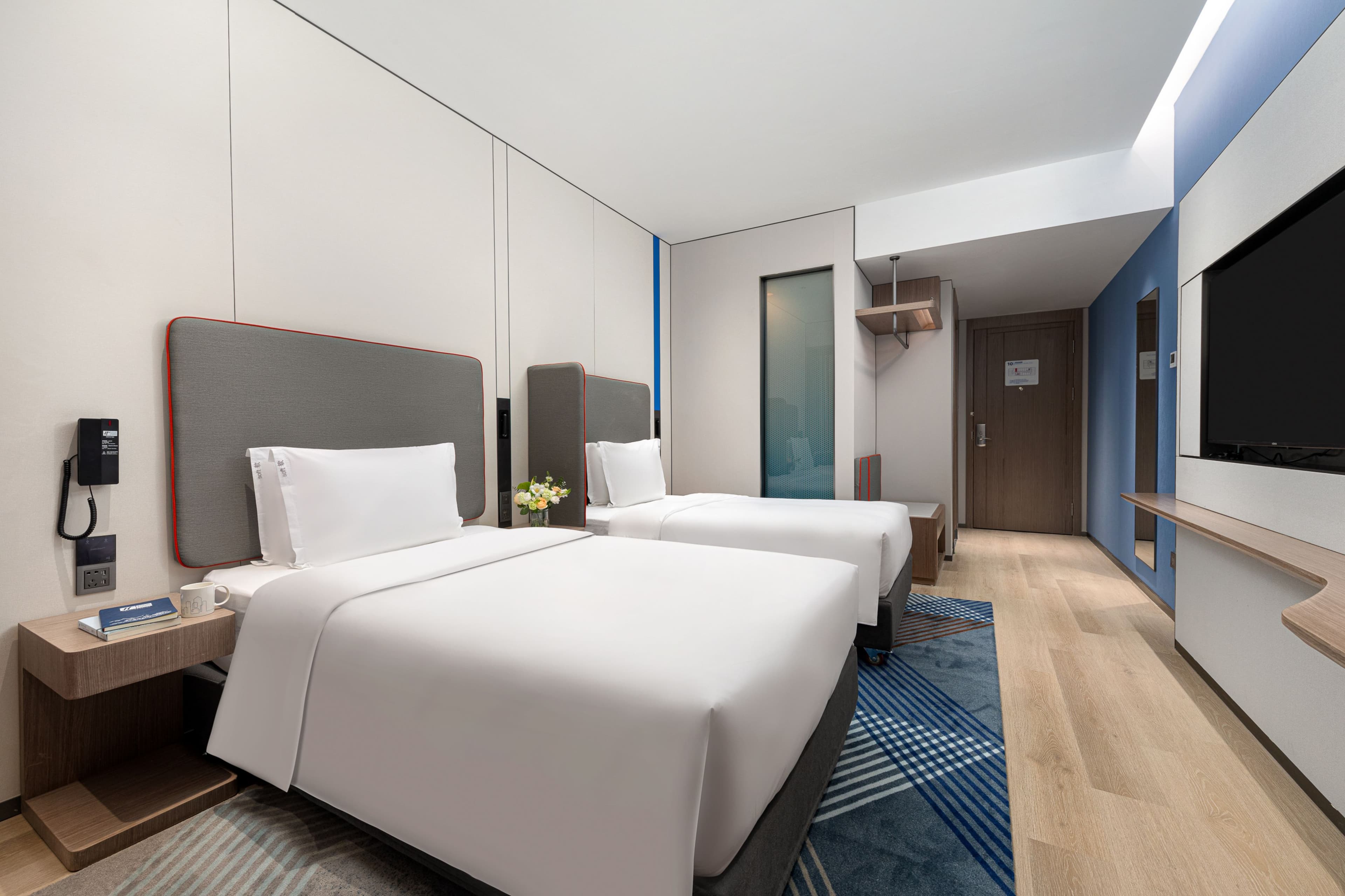 Holiday Inn Express Shanghai Changfeng Park — 10