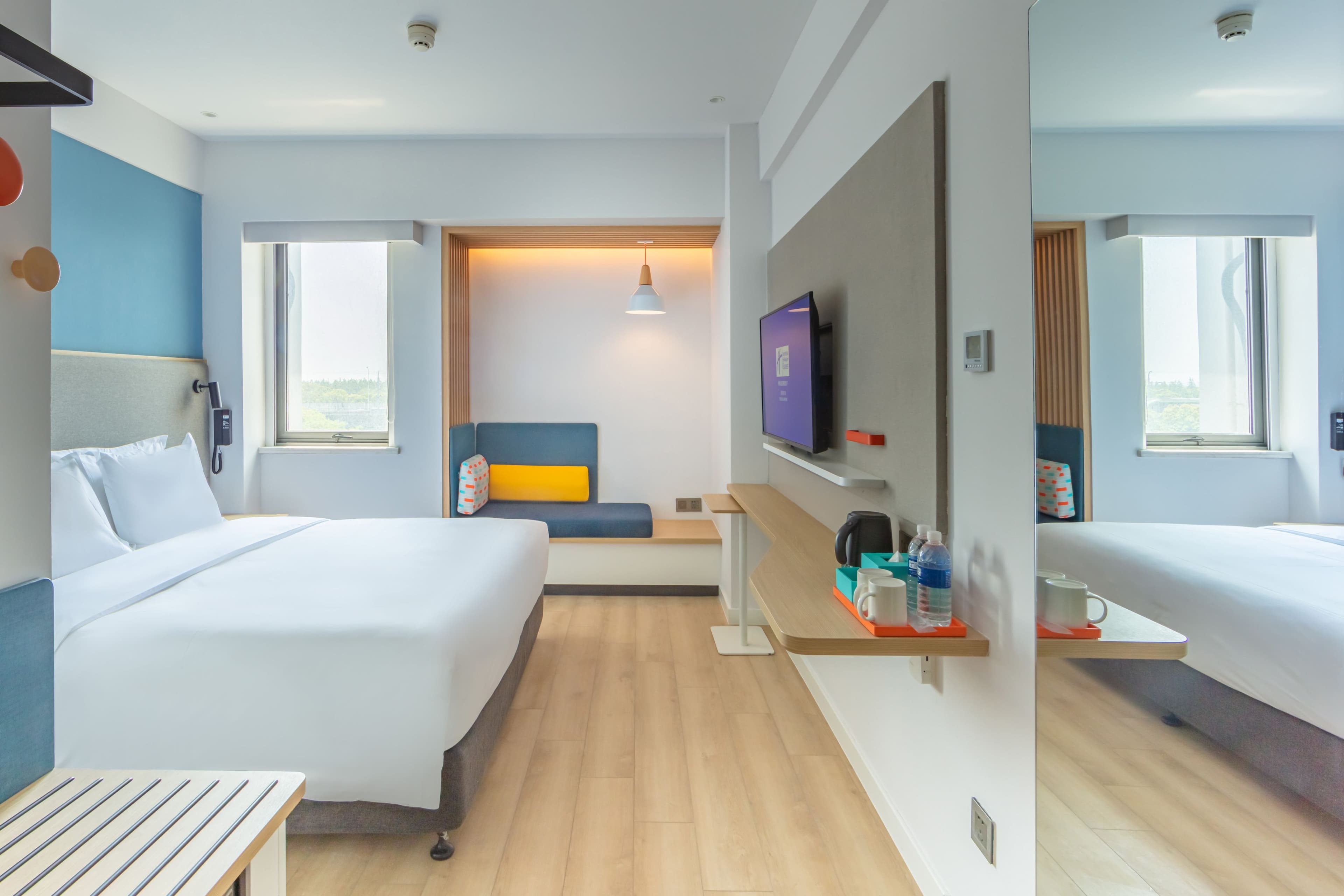 Holiday Inn Express Shanghai Pudong Airport - Image 5