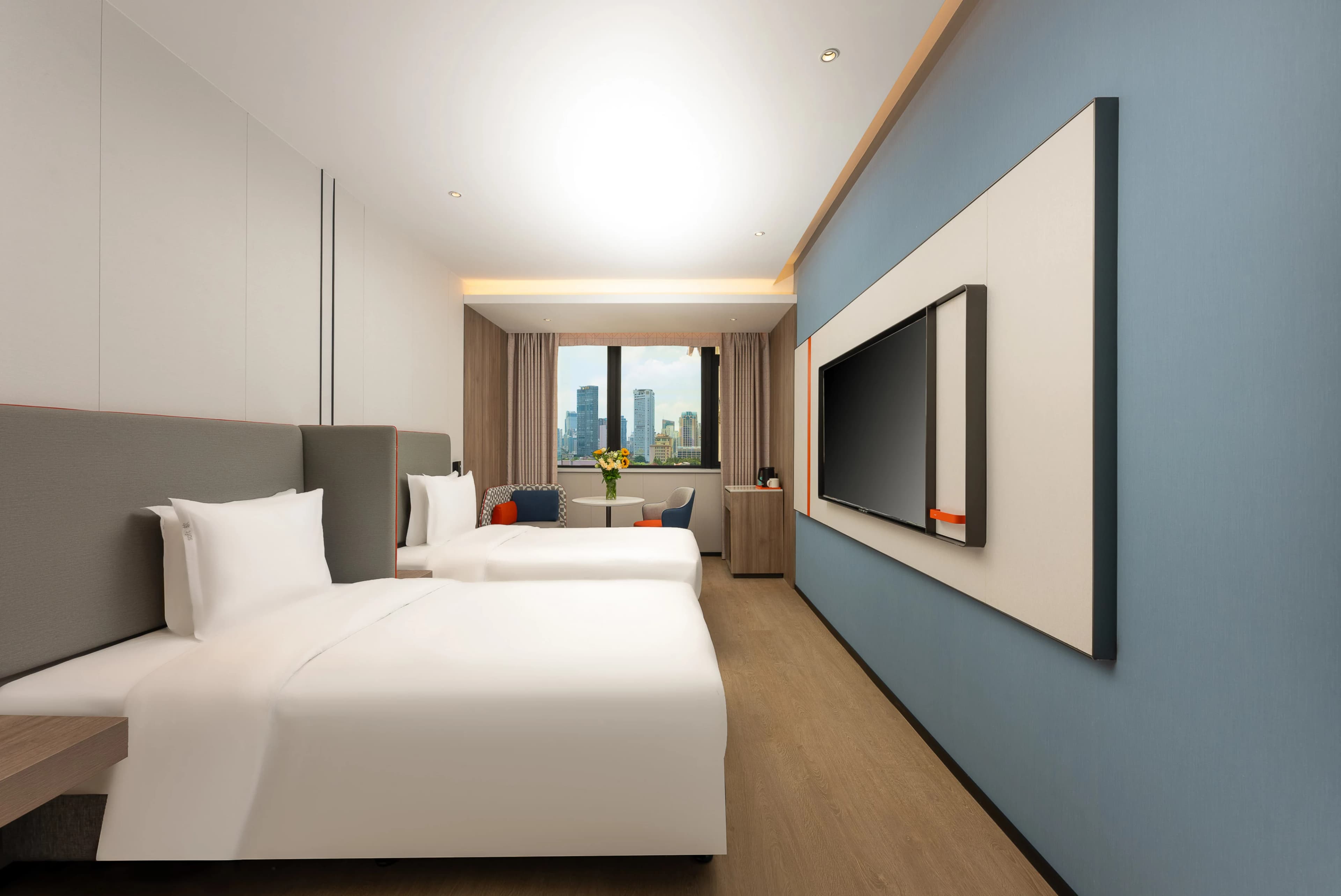 Holiday Inn Express Shanghai Jing'an Temple — 13