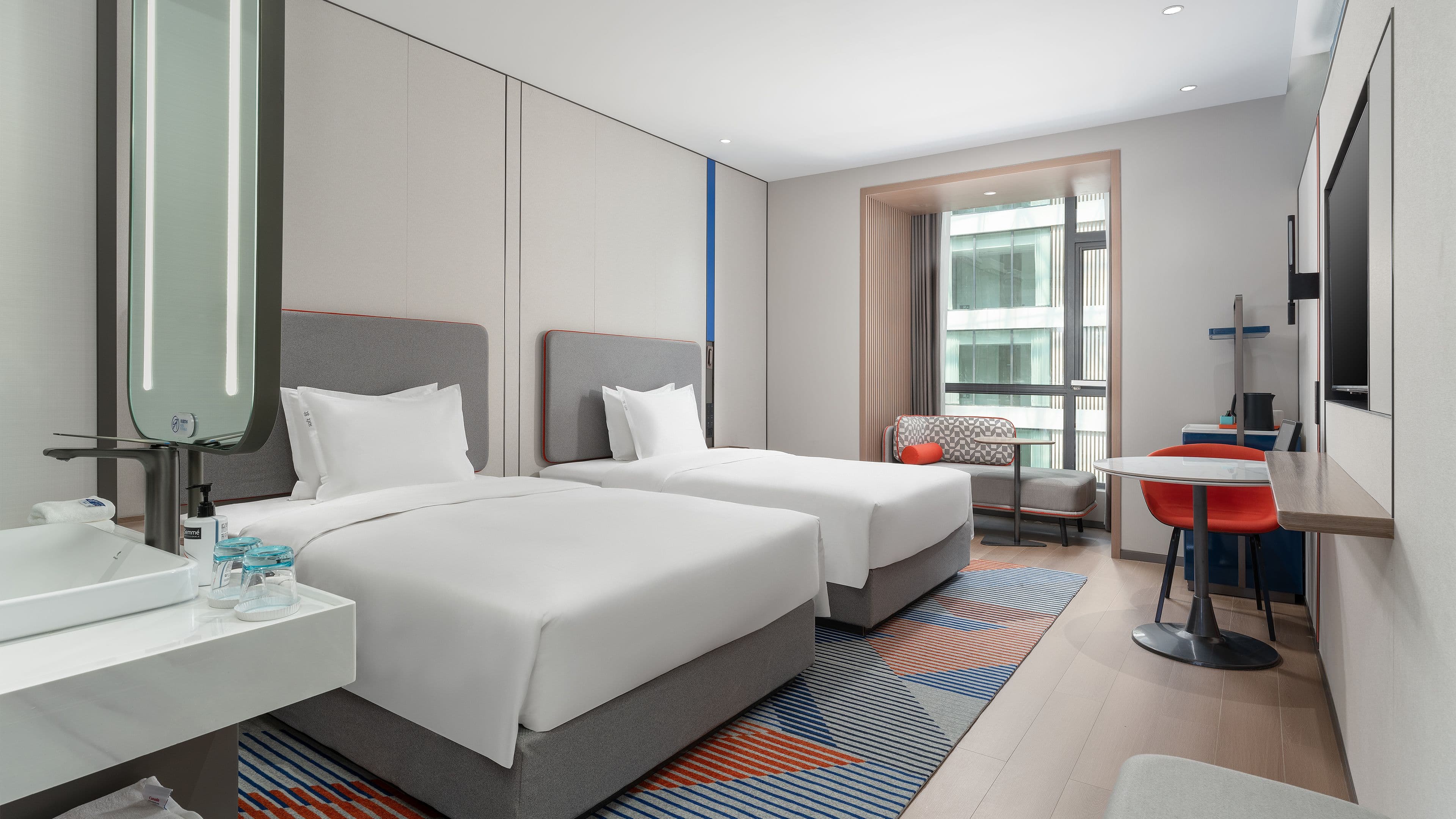 Holiday Inn Express Shangri-La — 10