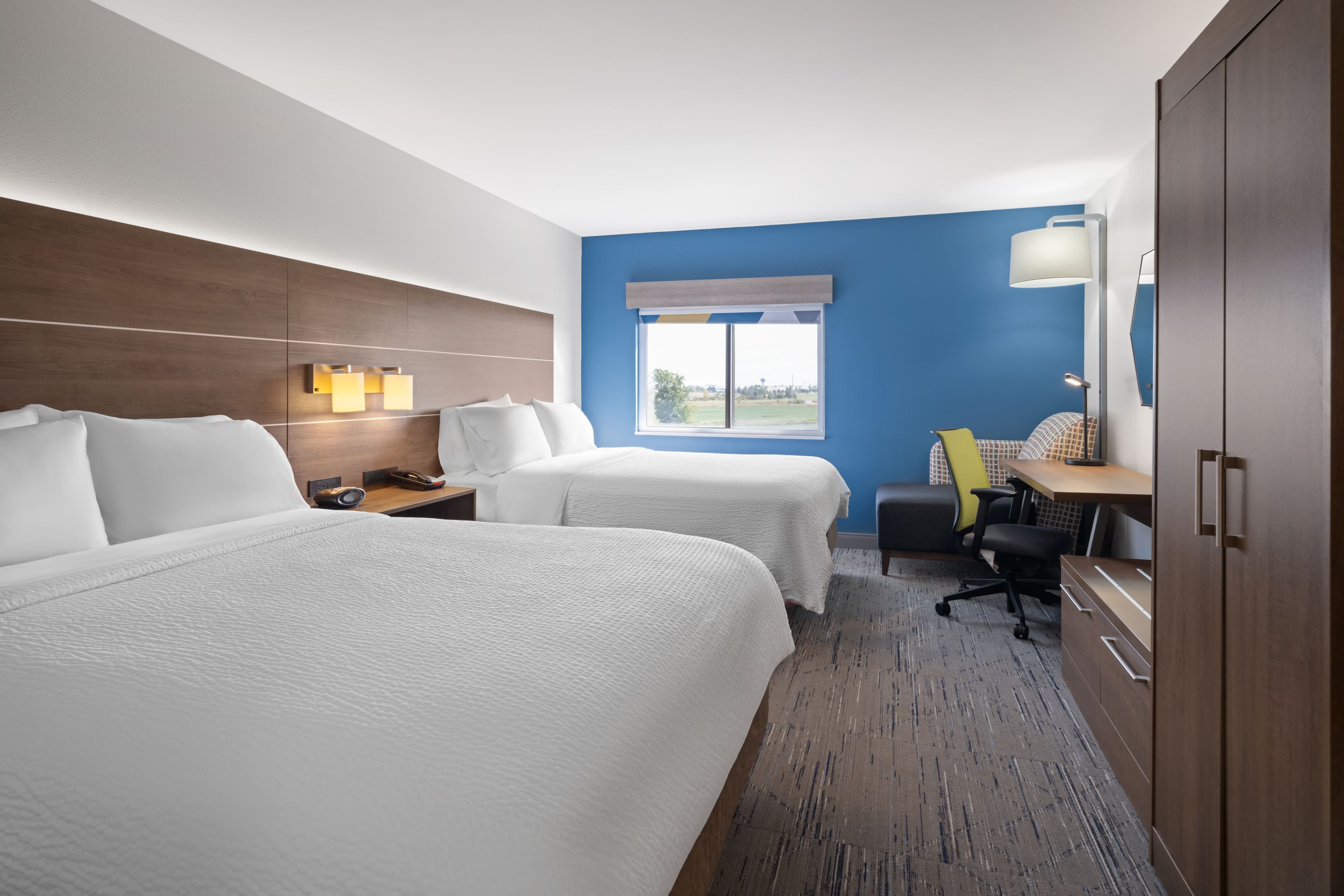 Holiday Inn Express Sheboygan-Kohler (I-43) — 43
