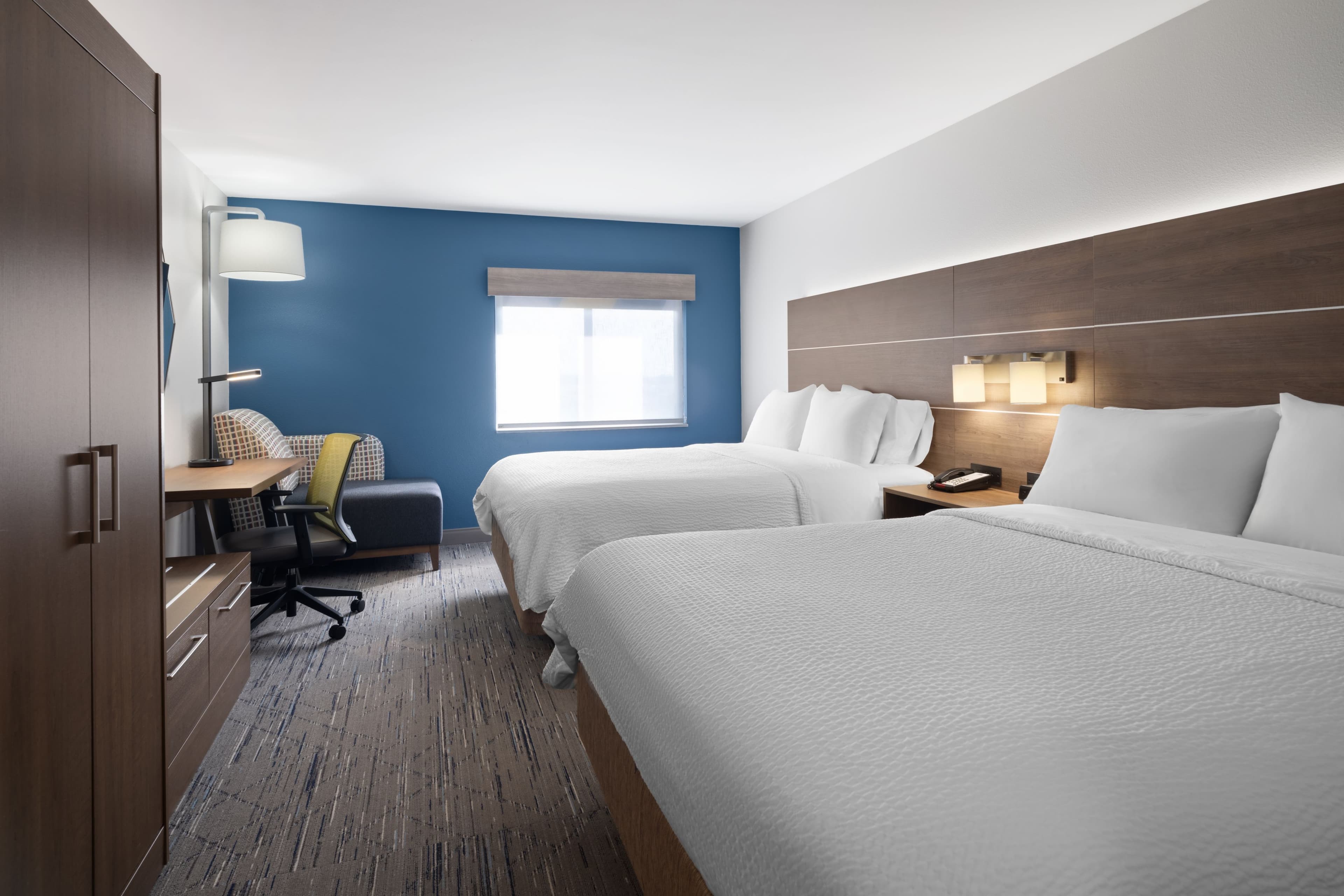 Holiday Inn Express Sheboygan-Kohler (I-43) — 42