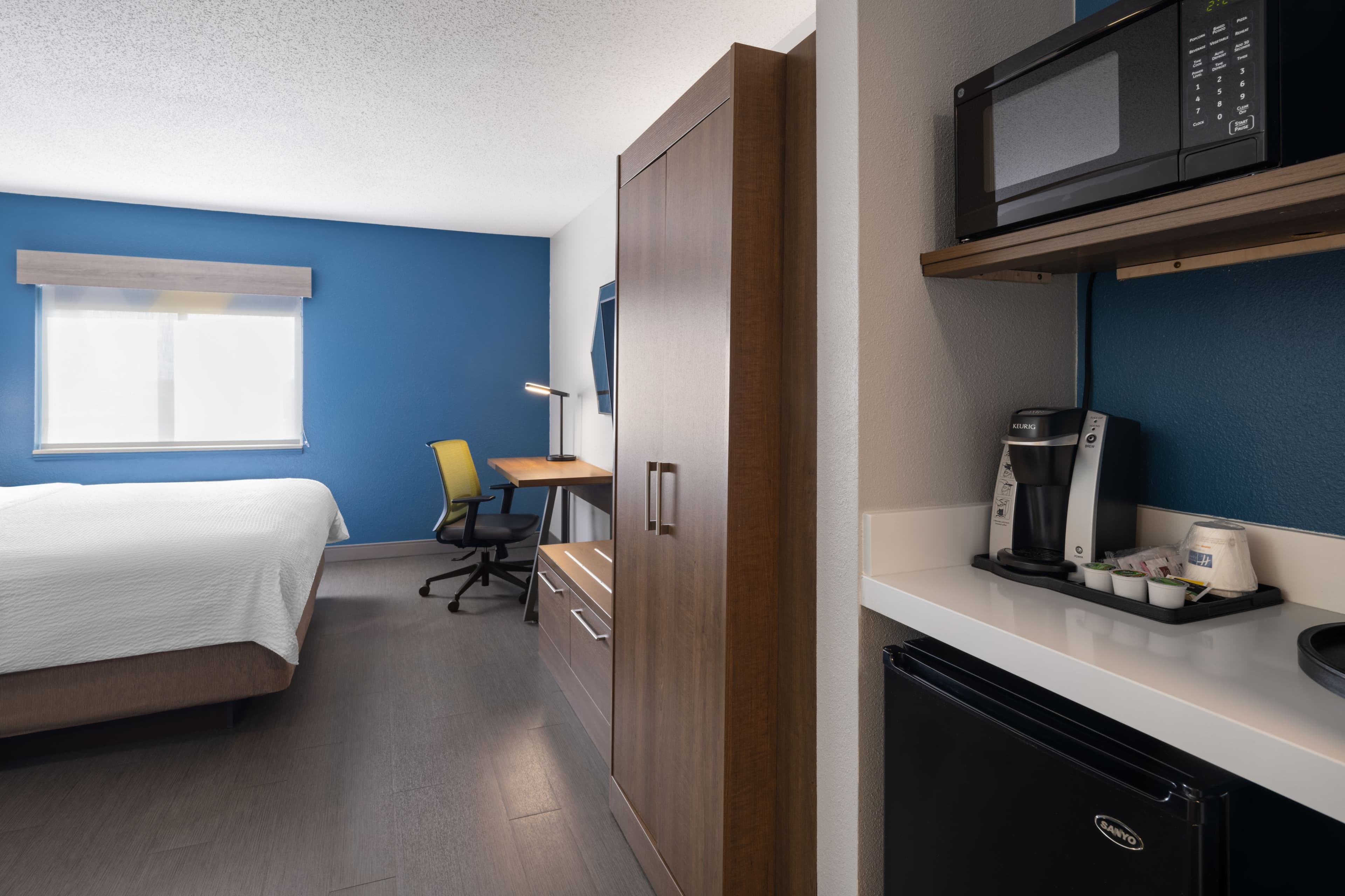 Holiday Inn Express Sheboygan-Kohler (I-43) — 19