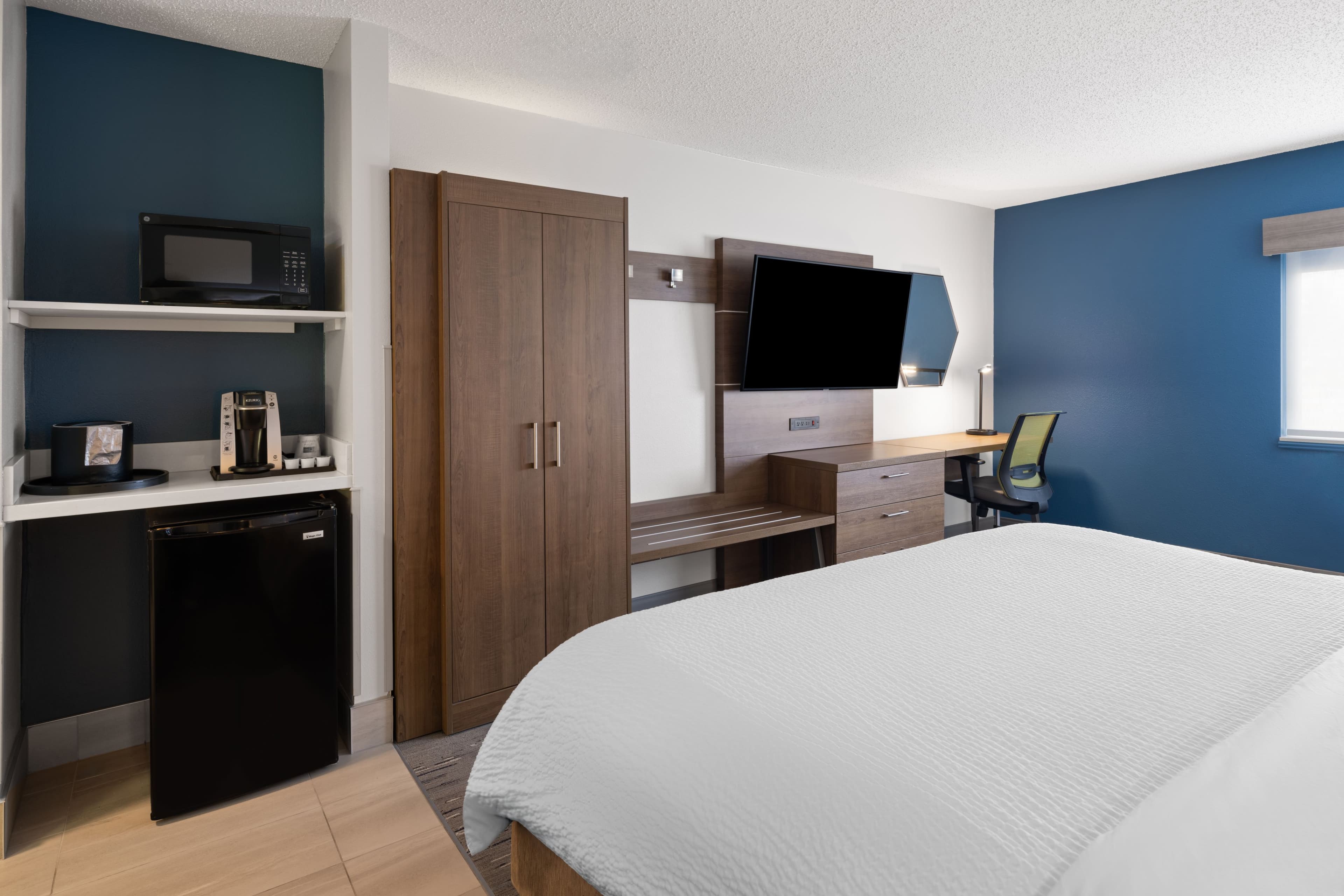 Holiday Inn Express Sheboygan-Kohler (I-43) — 21