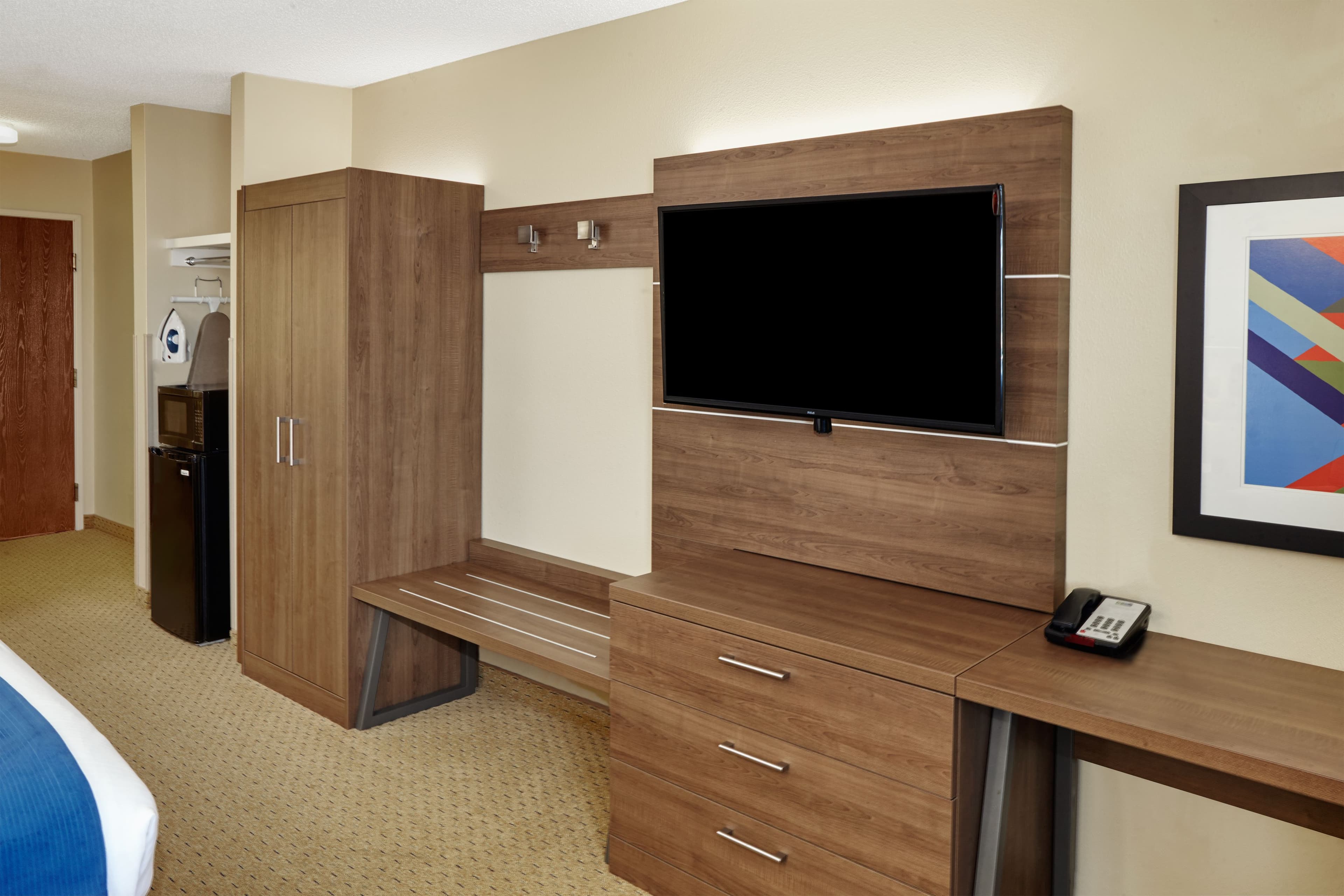 Holiday Inn Express Sheboygan-Kohler (I-43) - Image 2