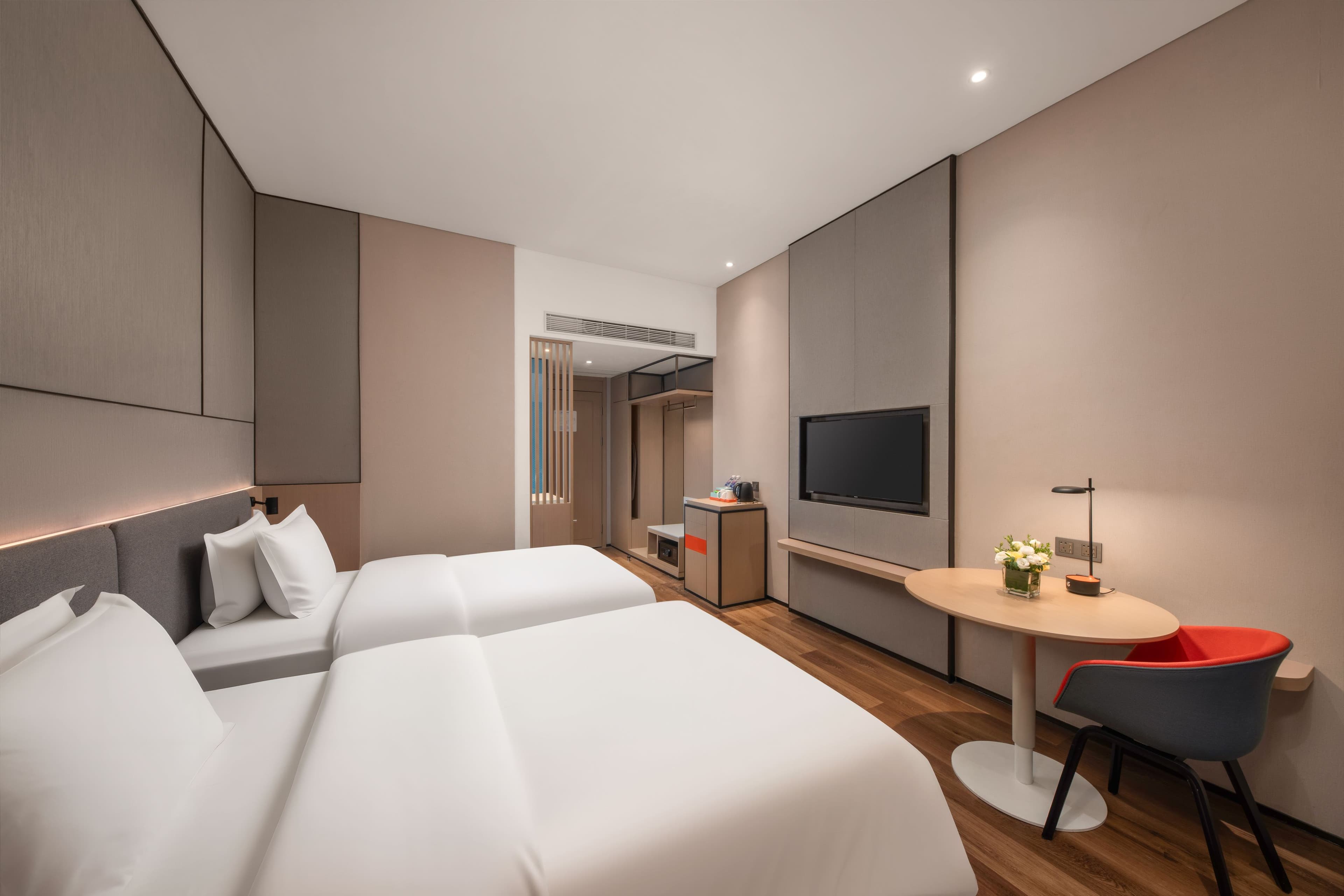 Holiday Inn Express Shenzhen Longhua — 36