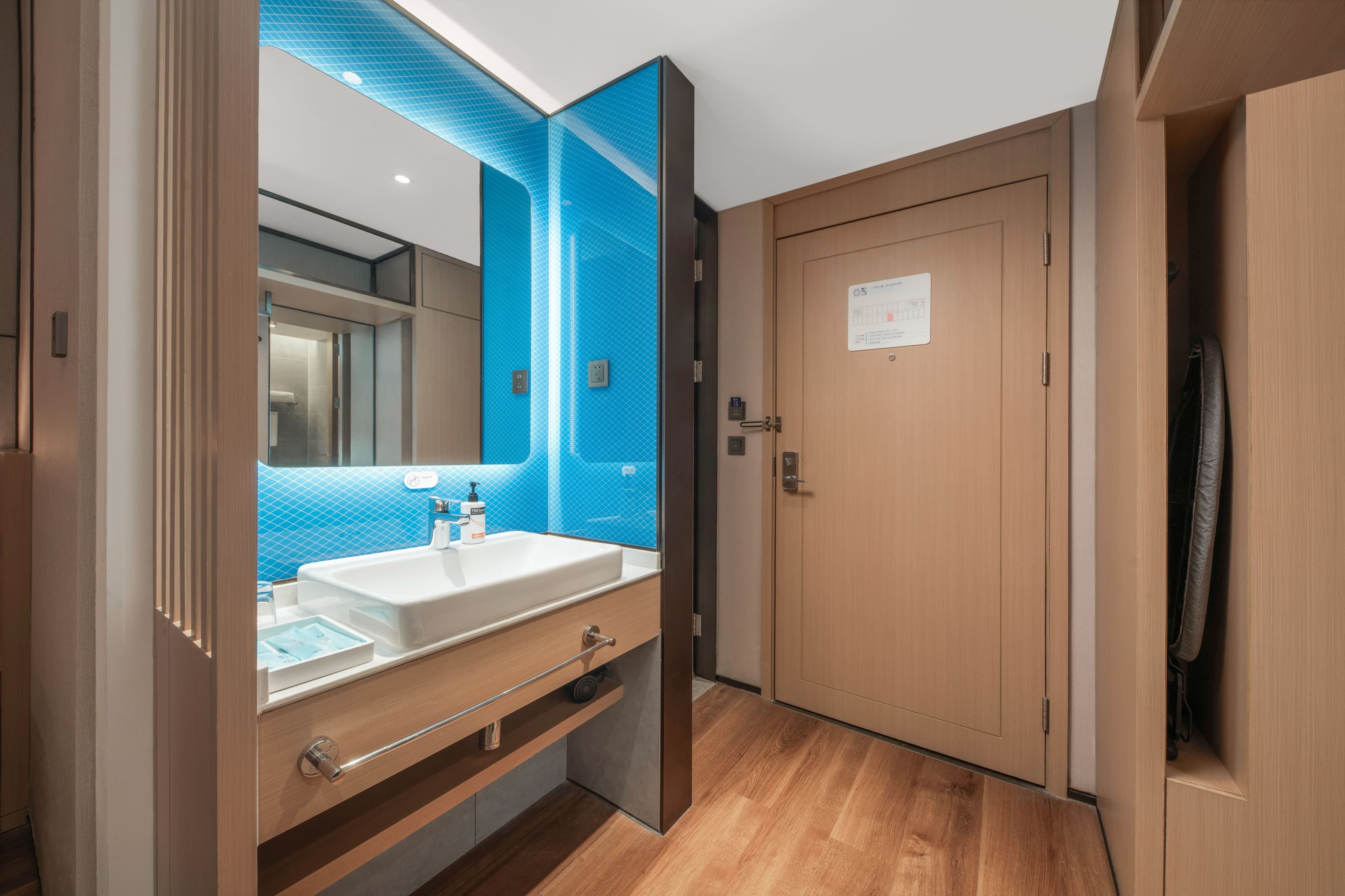 Holiday Inn Express Shenzhen Longhua — 25