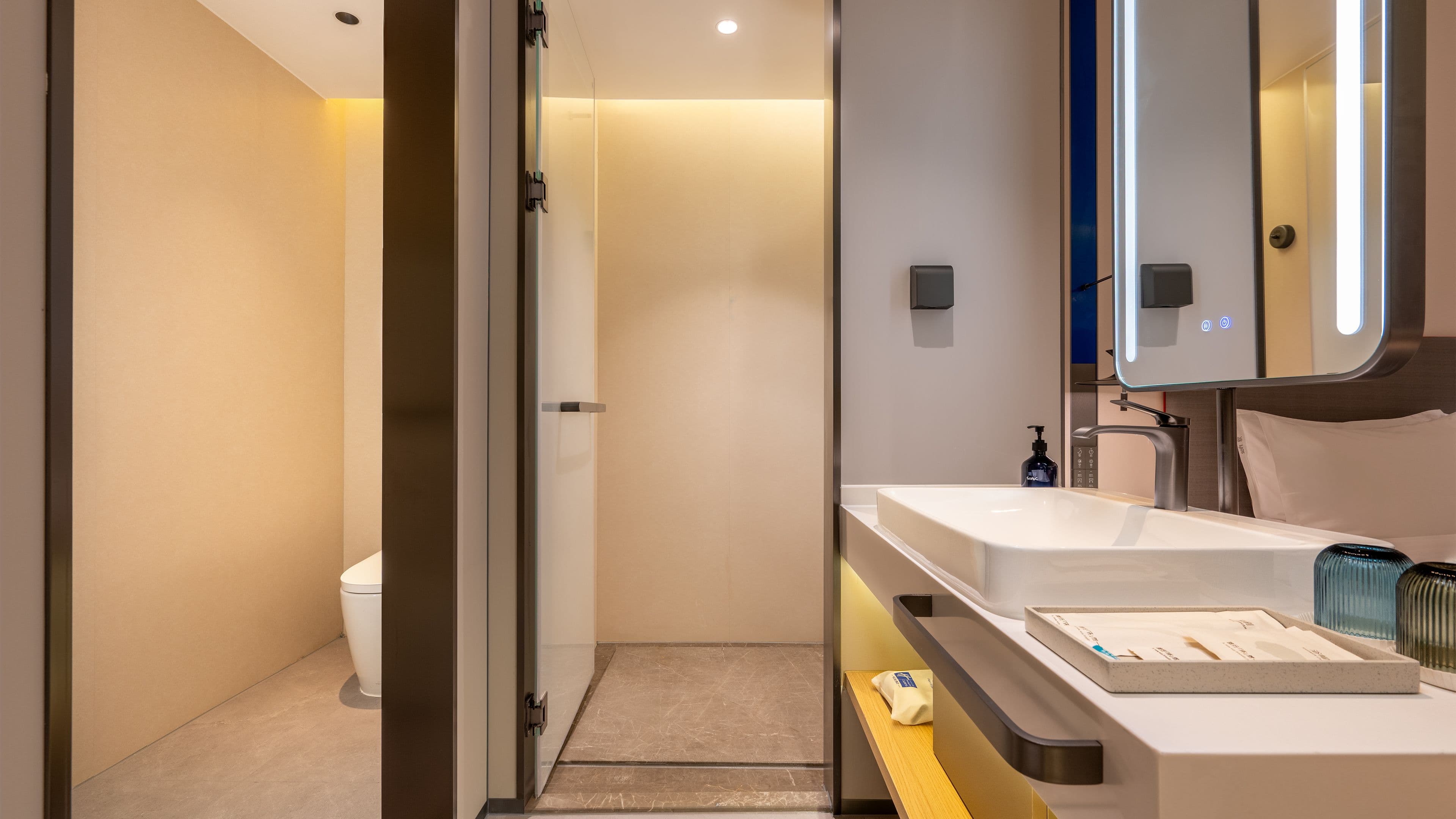 Holiday Inn Express Shenzhen Sports Center - Image 4