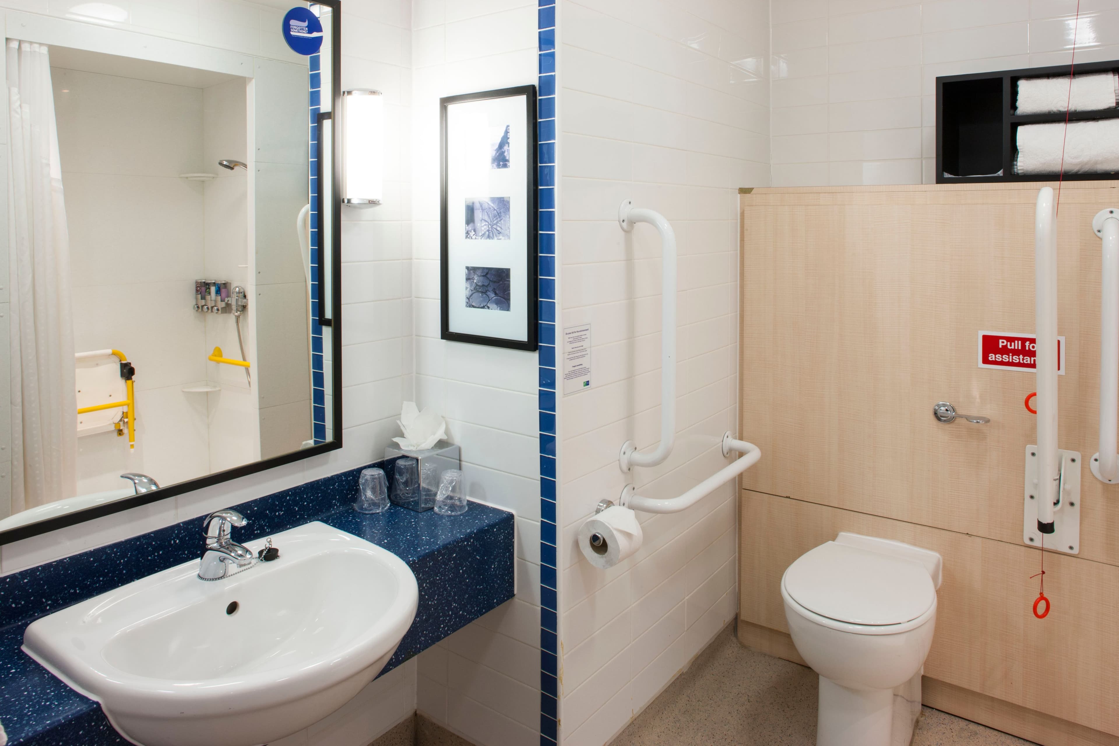 Holiday Inn Express Shrewsbury — 9