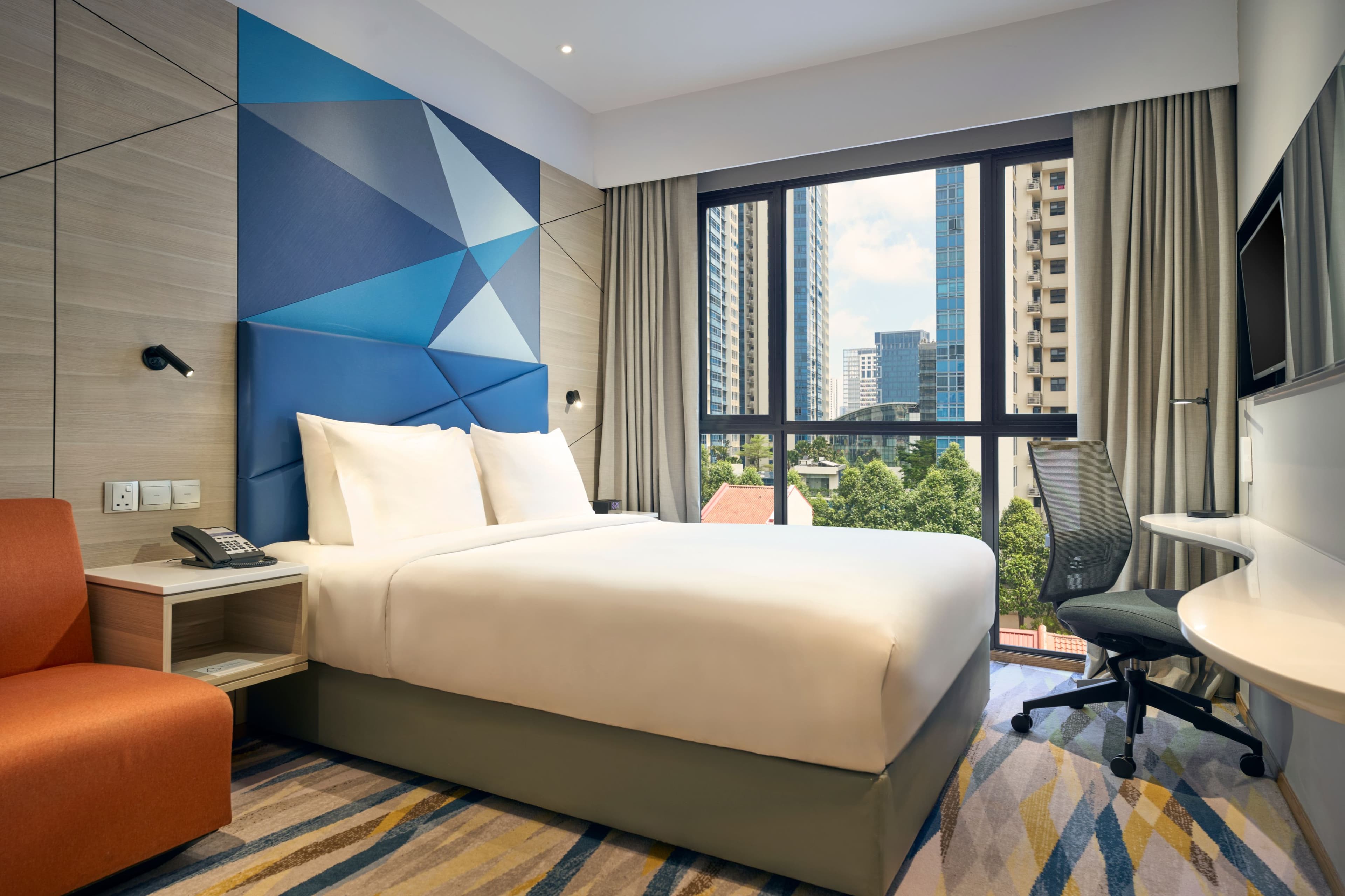 Holiday Inn Express Singapore Serangoon - Image 4