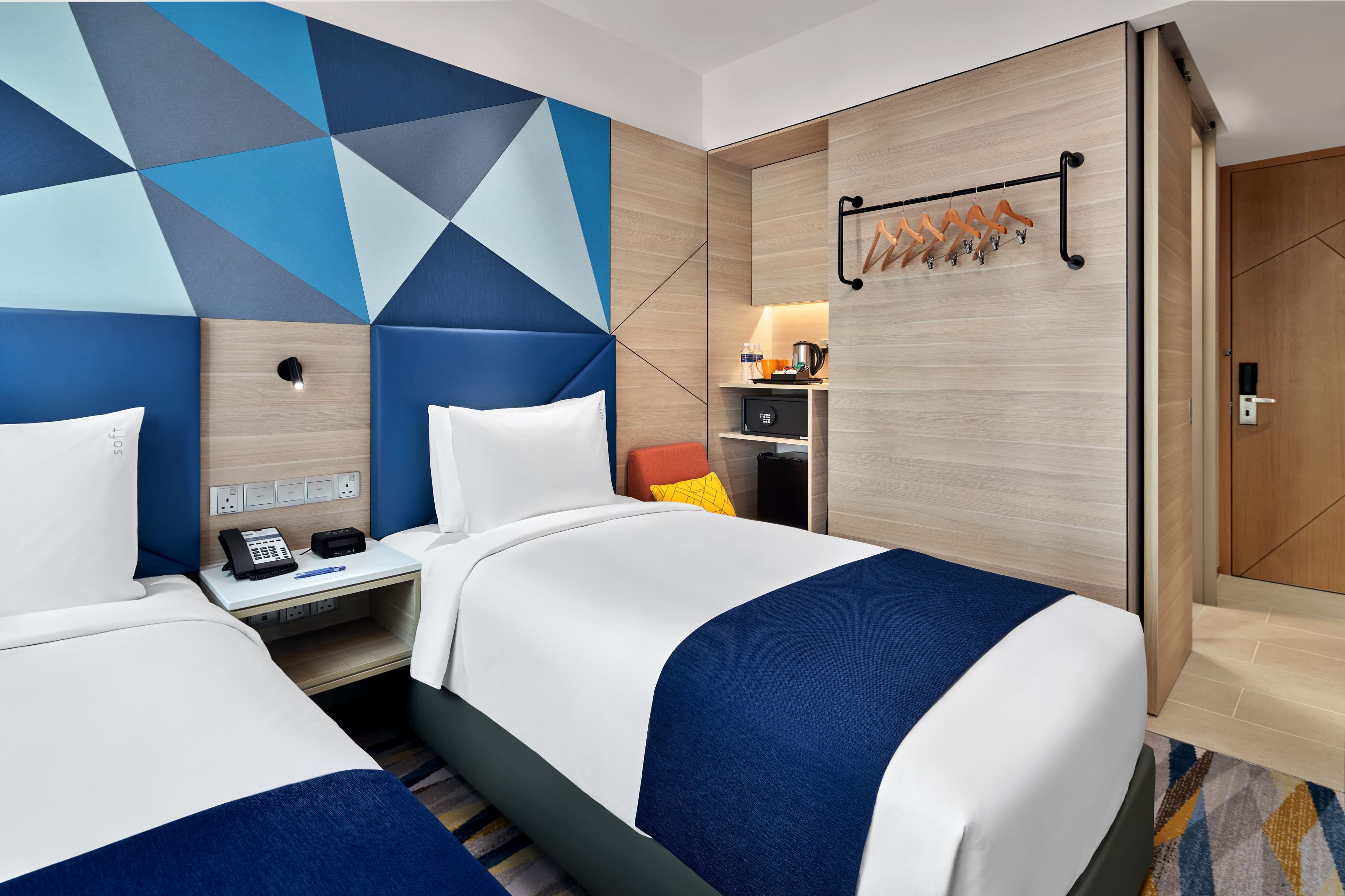 Standard Room With Free Breakfast - Image 6