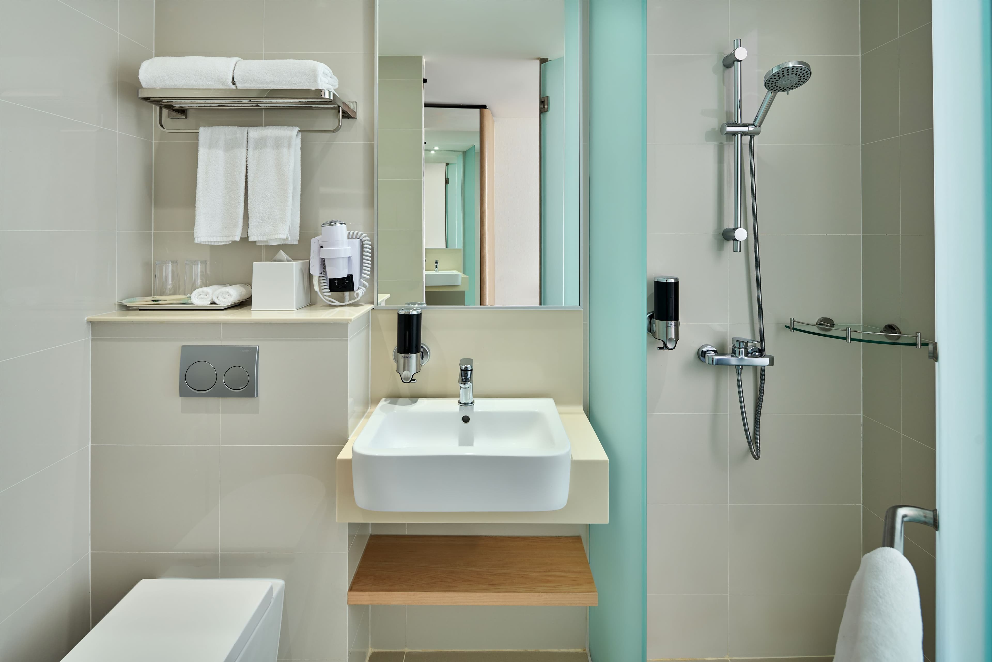 Holiday Inn Express Singapore Katong - Image 4