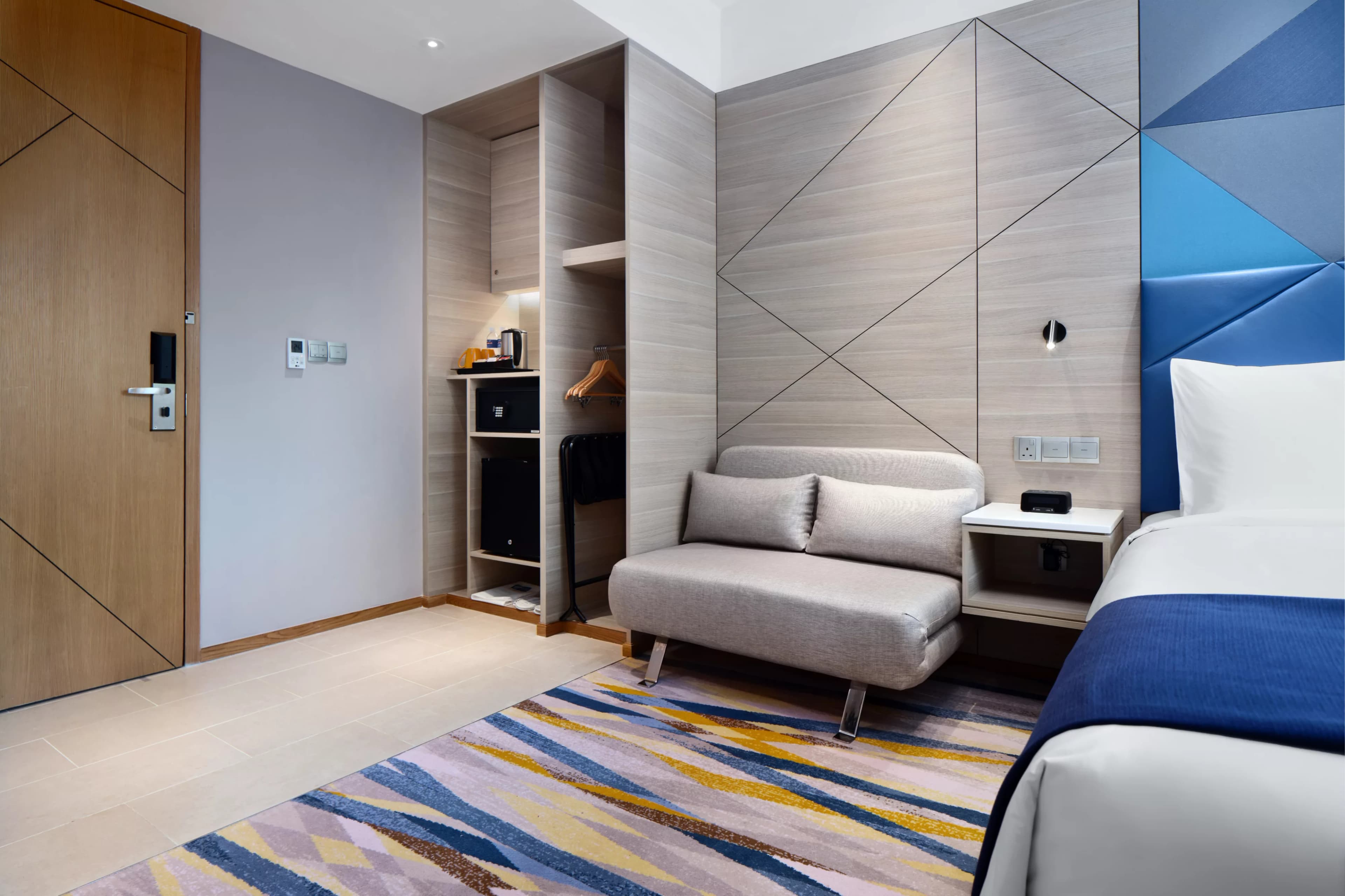 Holiday Inn Express Singapore Serangoon — 12