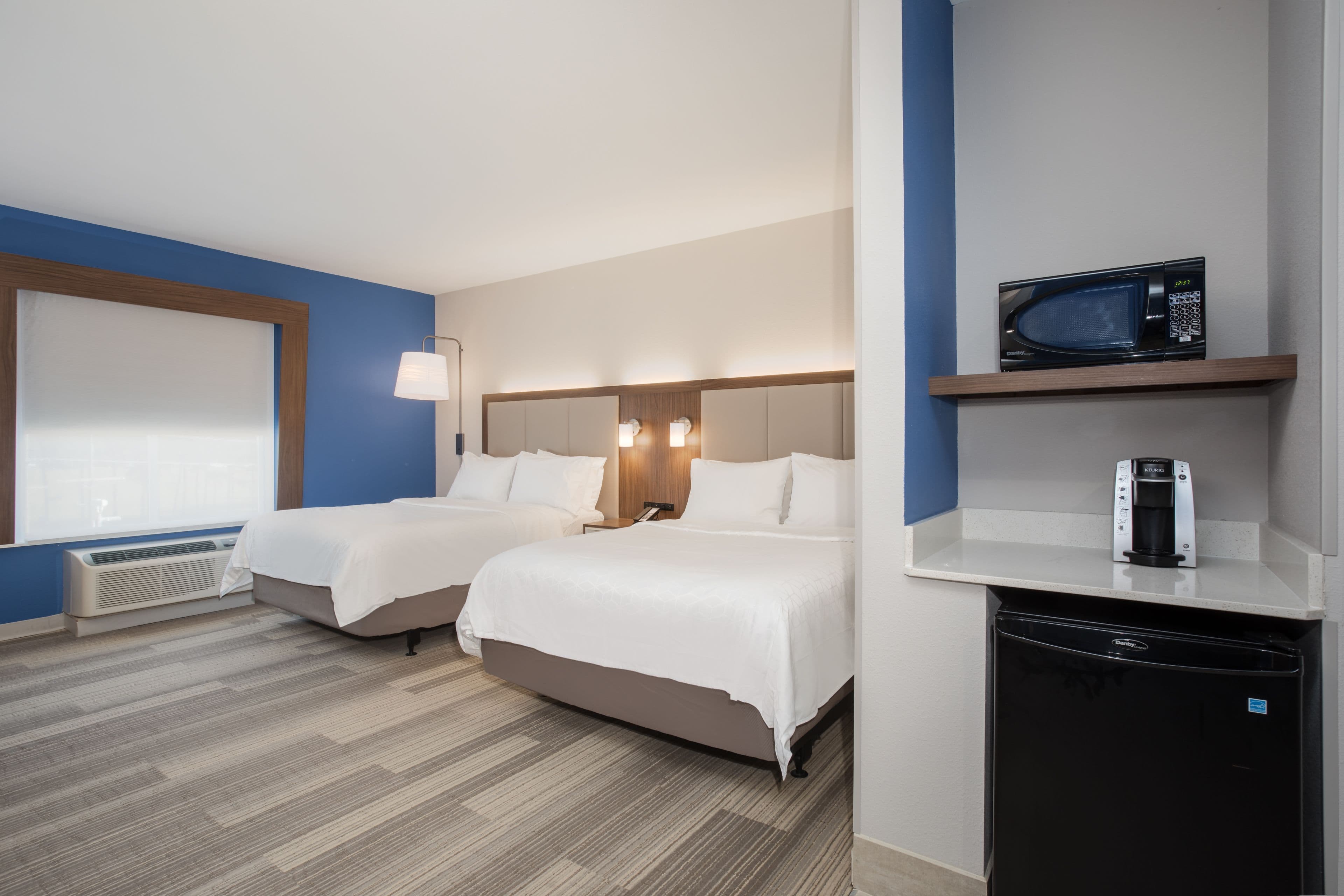 Holiday Inn Express Slidell — 33