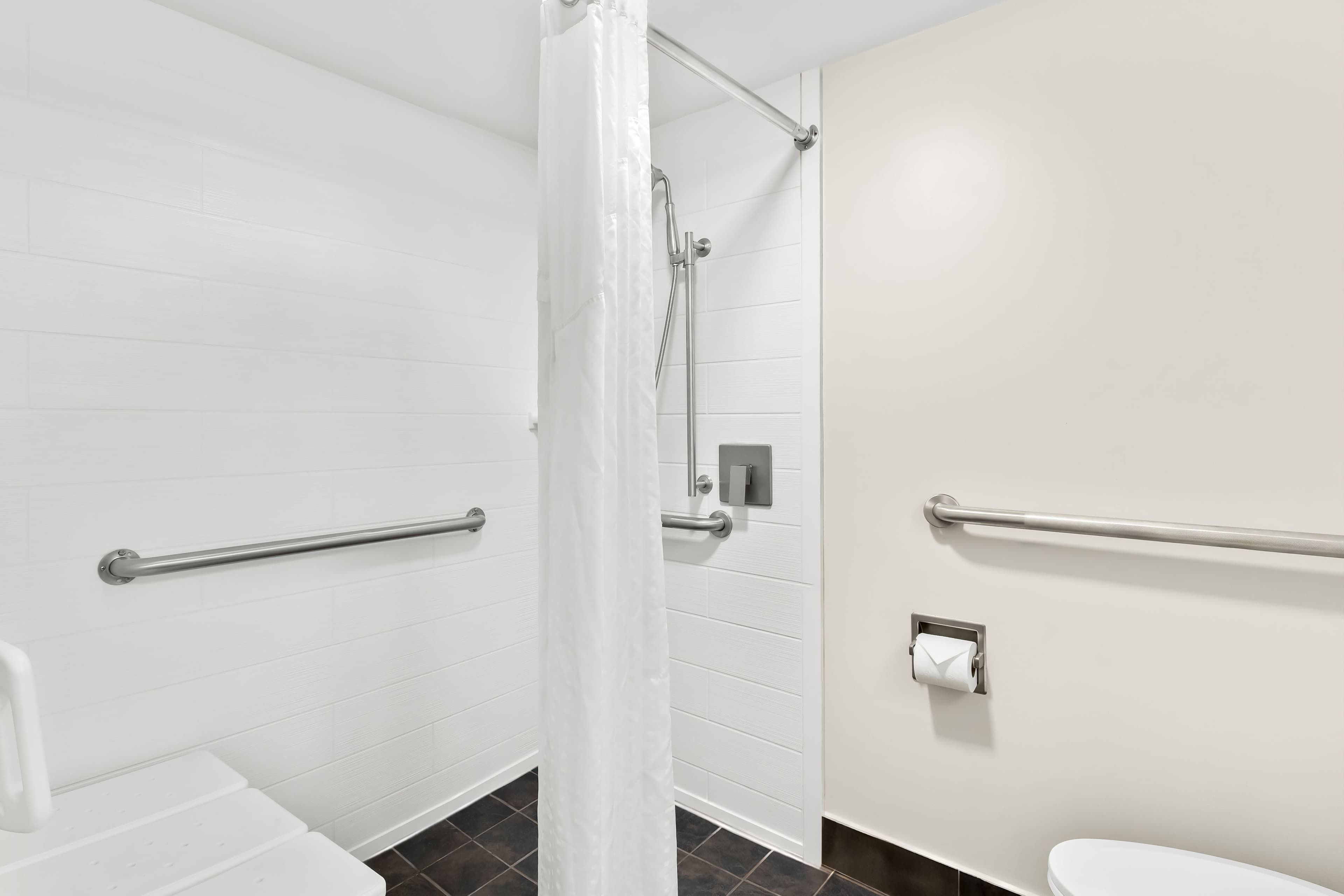 Holiday Inn Express Atlanta Galleria-Ballpark Area — 21