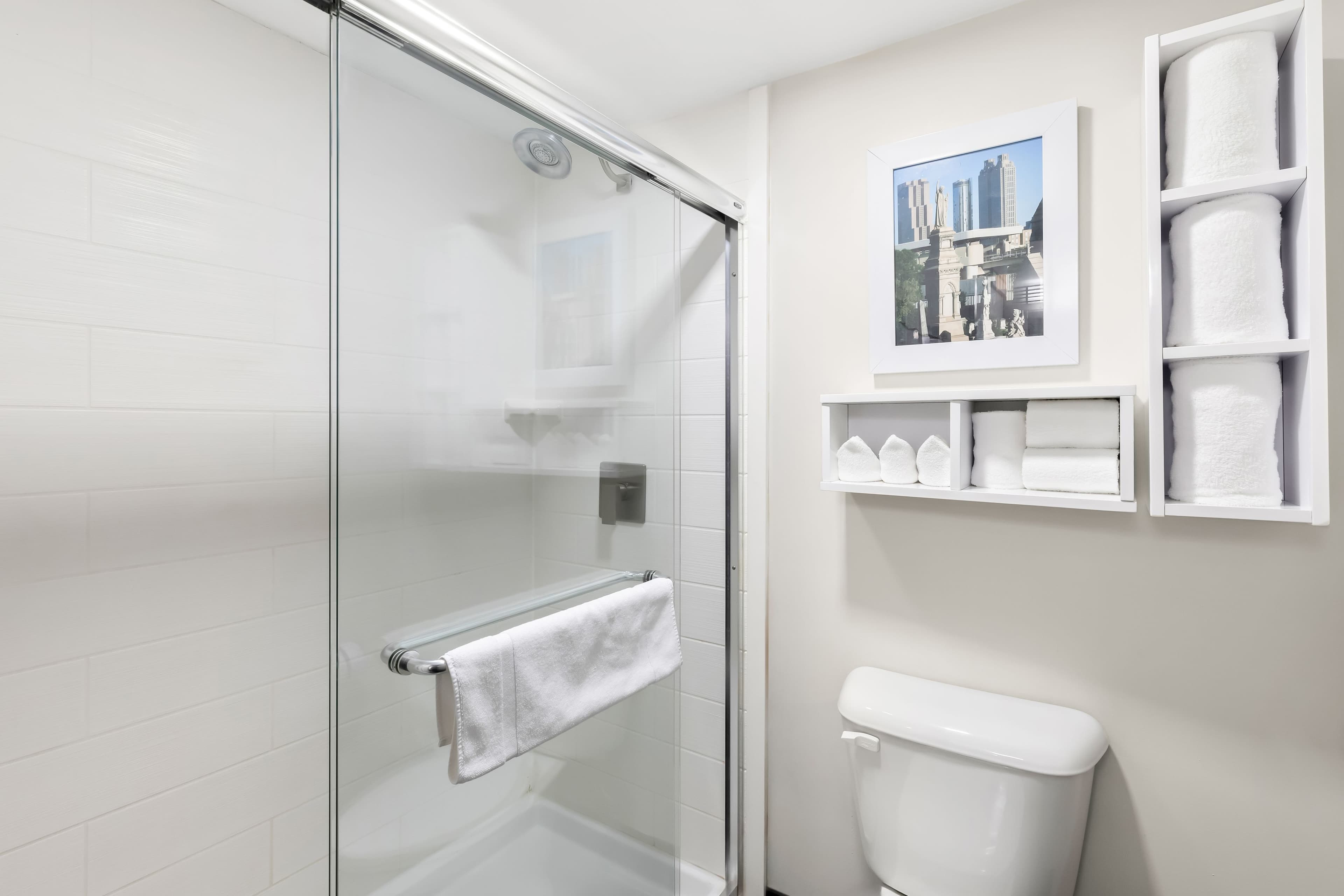 Holiday Inn Express Atlanta Galleria-Ballpark Area — 7