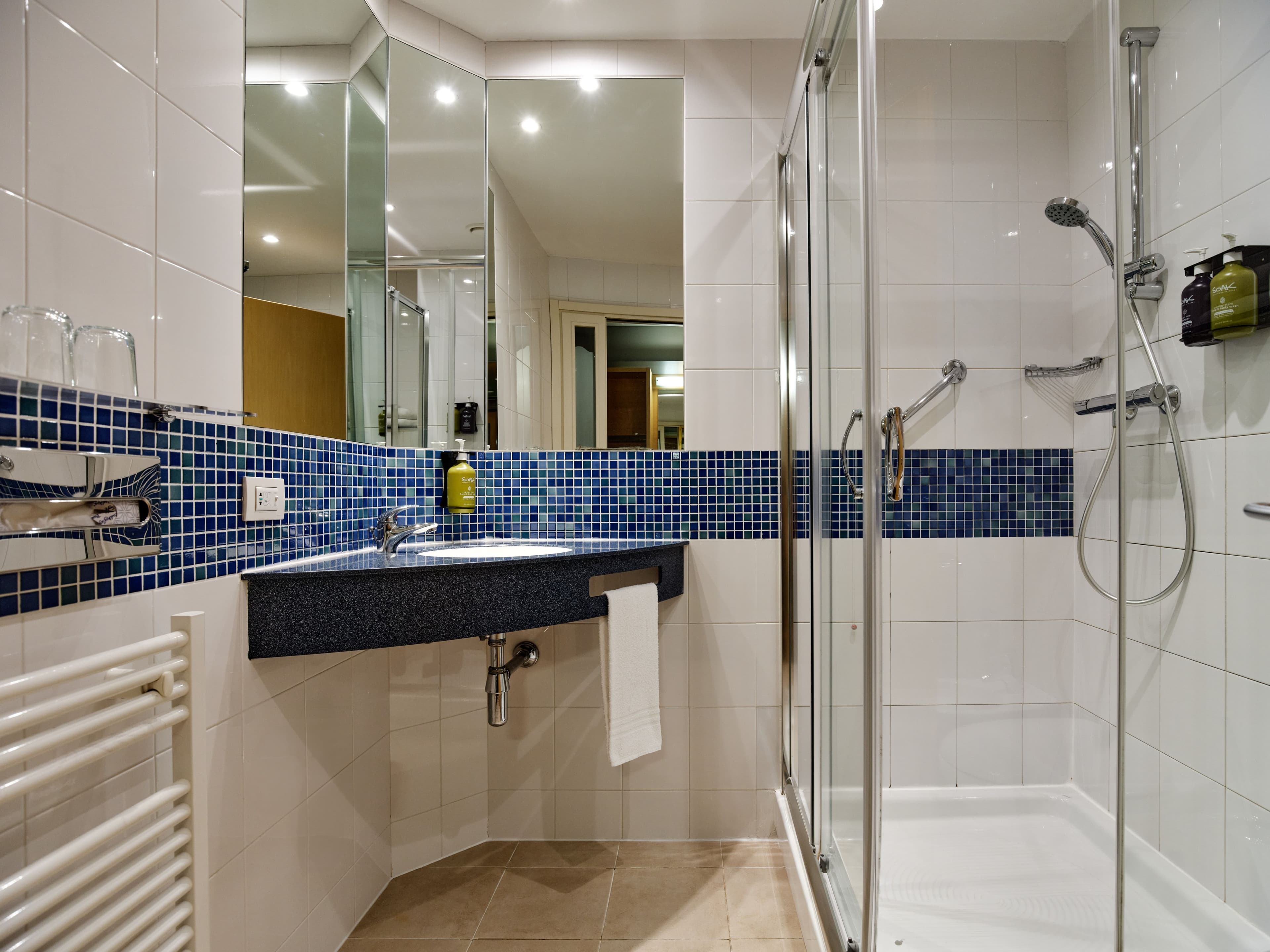 Holiday Inn Express Milan - Malpensa Airport — 6