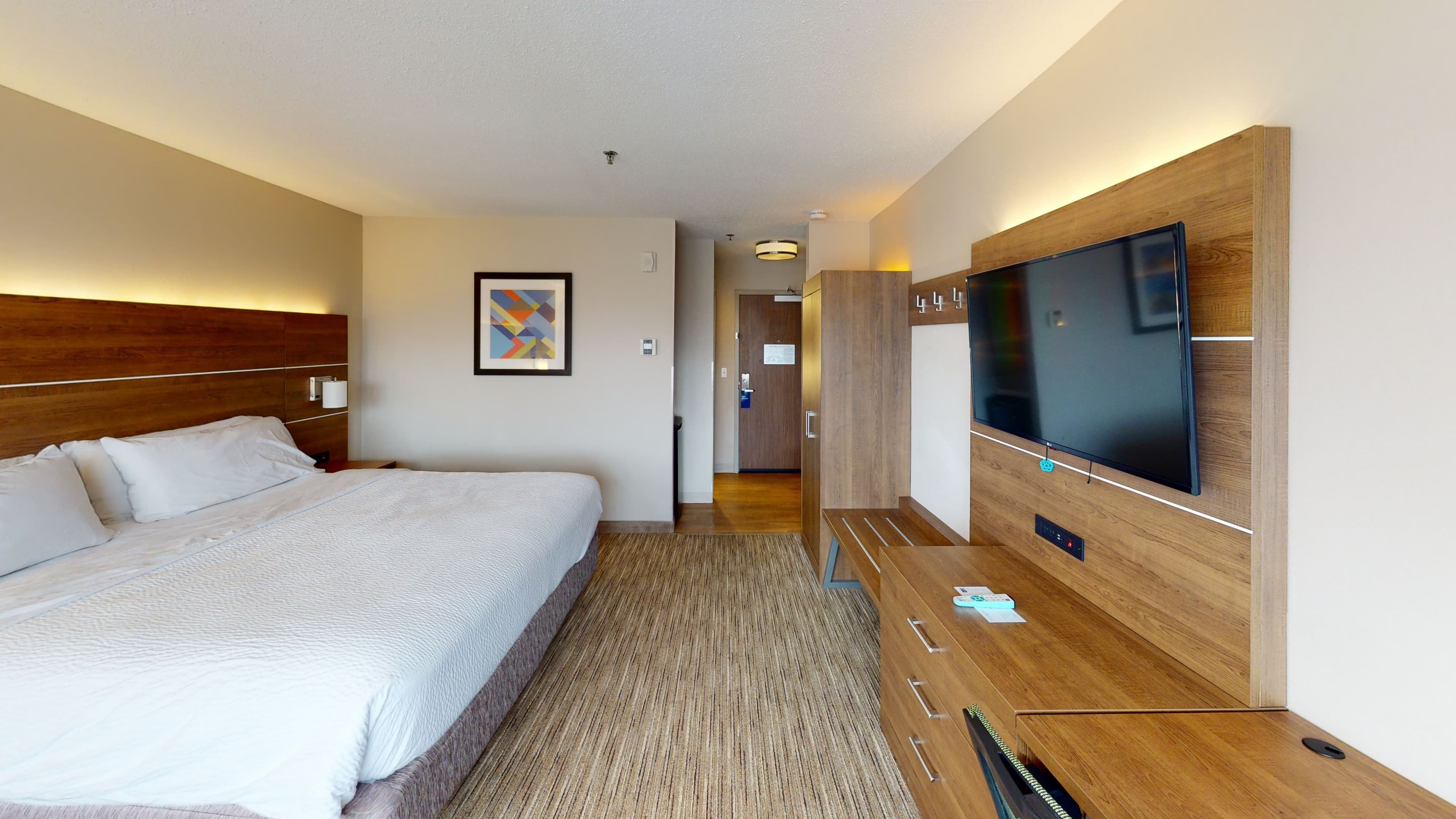 Holiday Inn Express South Burlington — 6