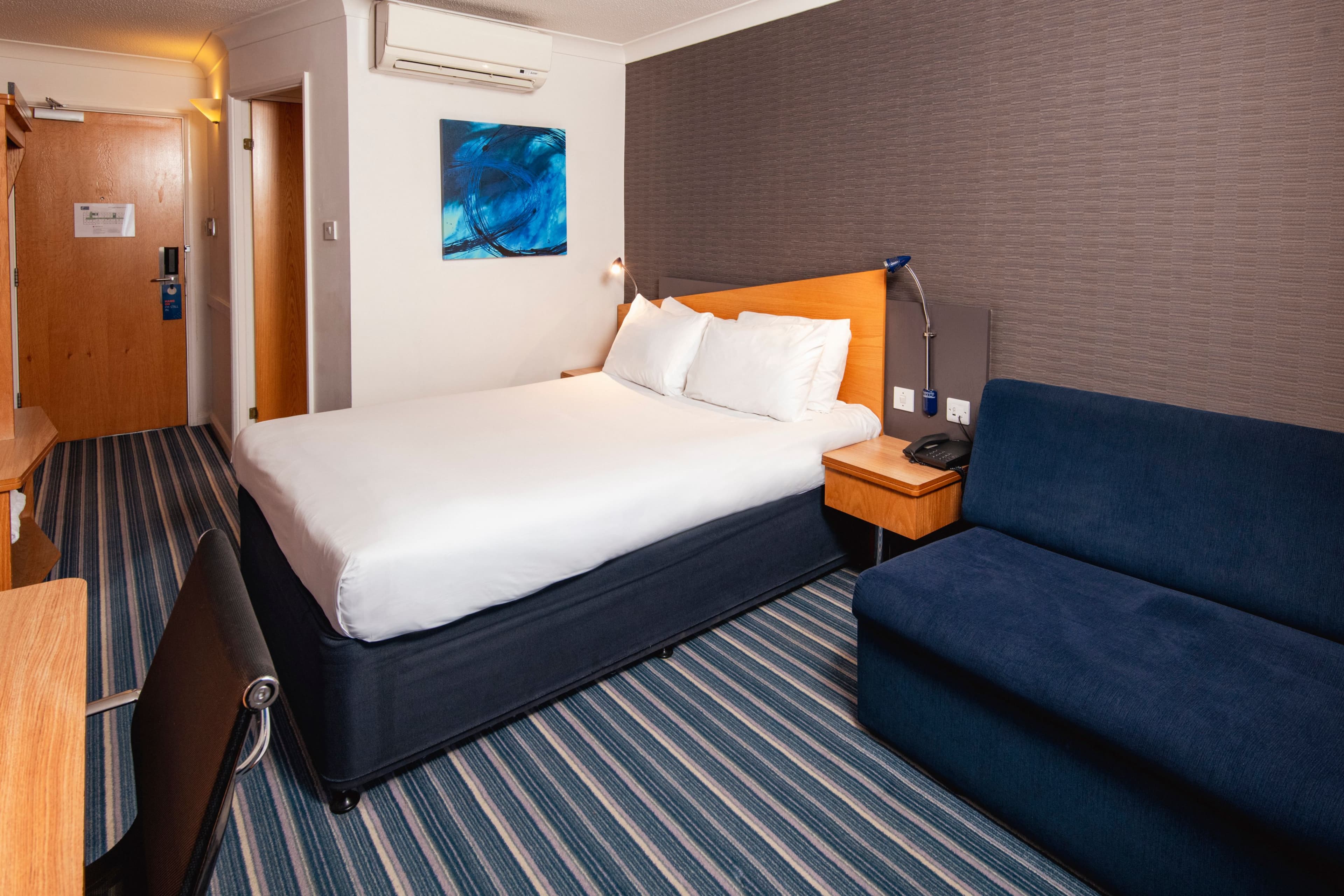 Holiday Inn Express Southampton - West - Image 4