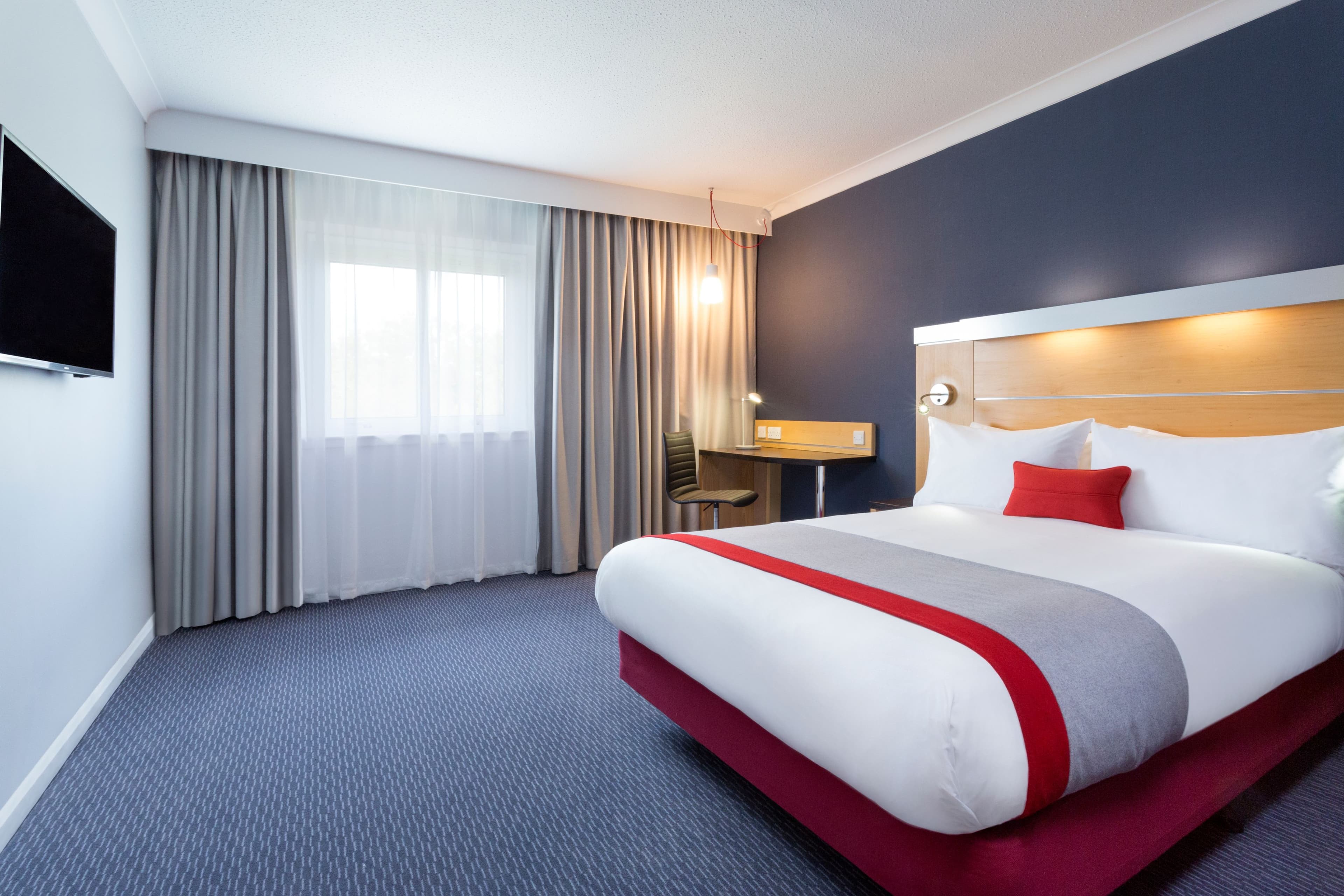 Holiday Inn Express Southampton M27, Jct.7 — 11