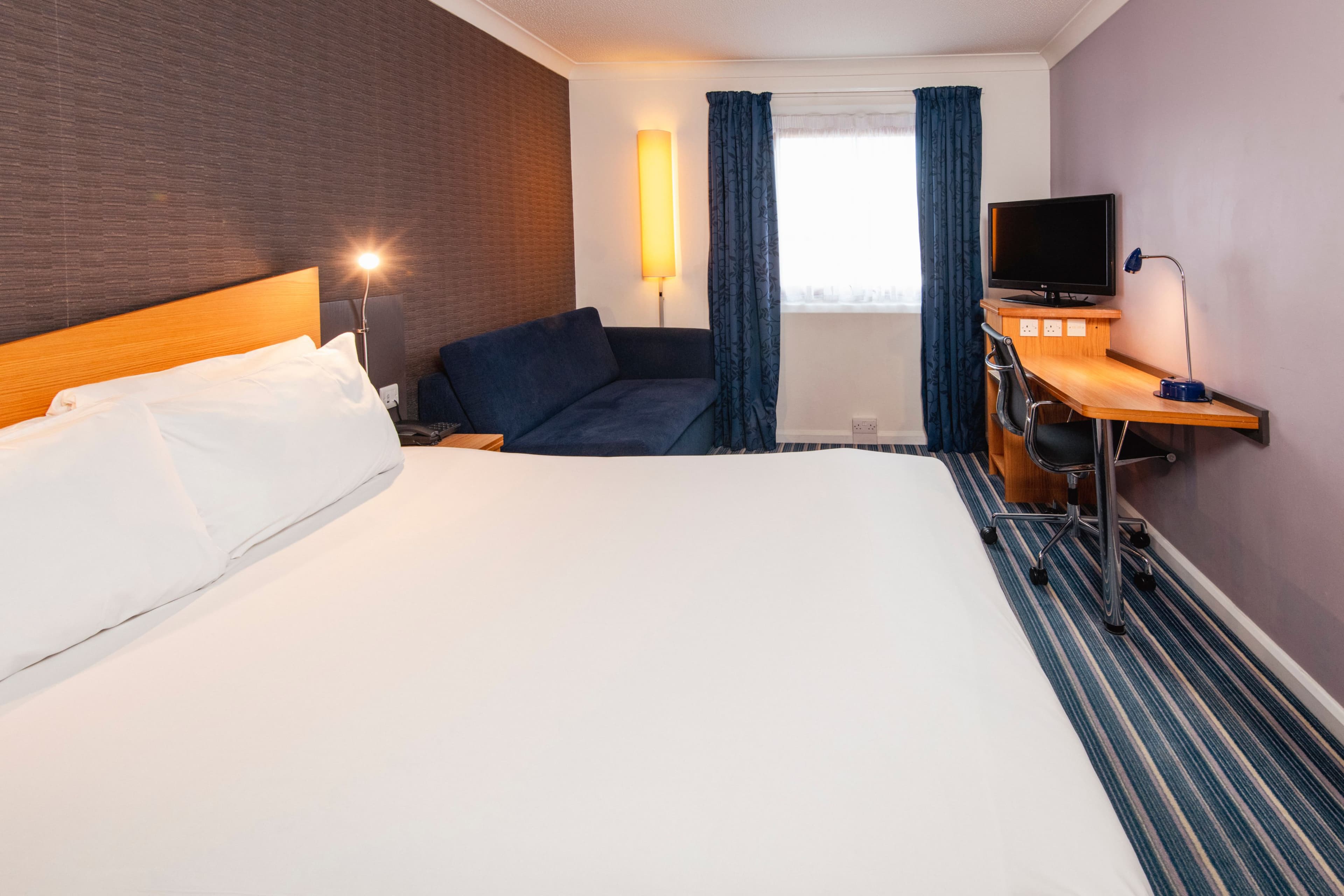 Holiday Inn Express Southampton - West - Image 5