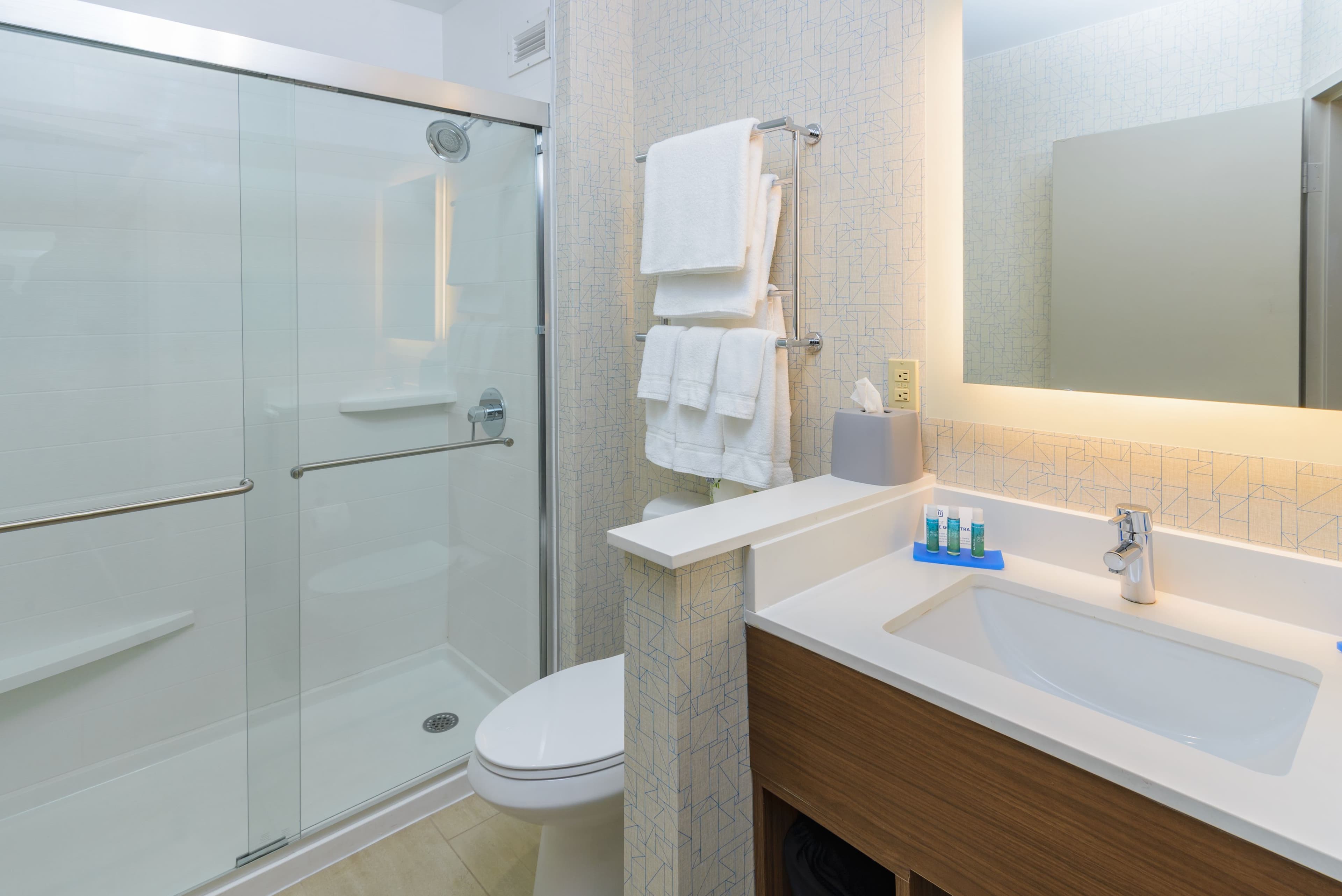 Holiday Inn Express Southington — 6