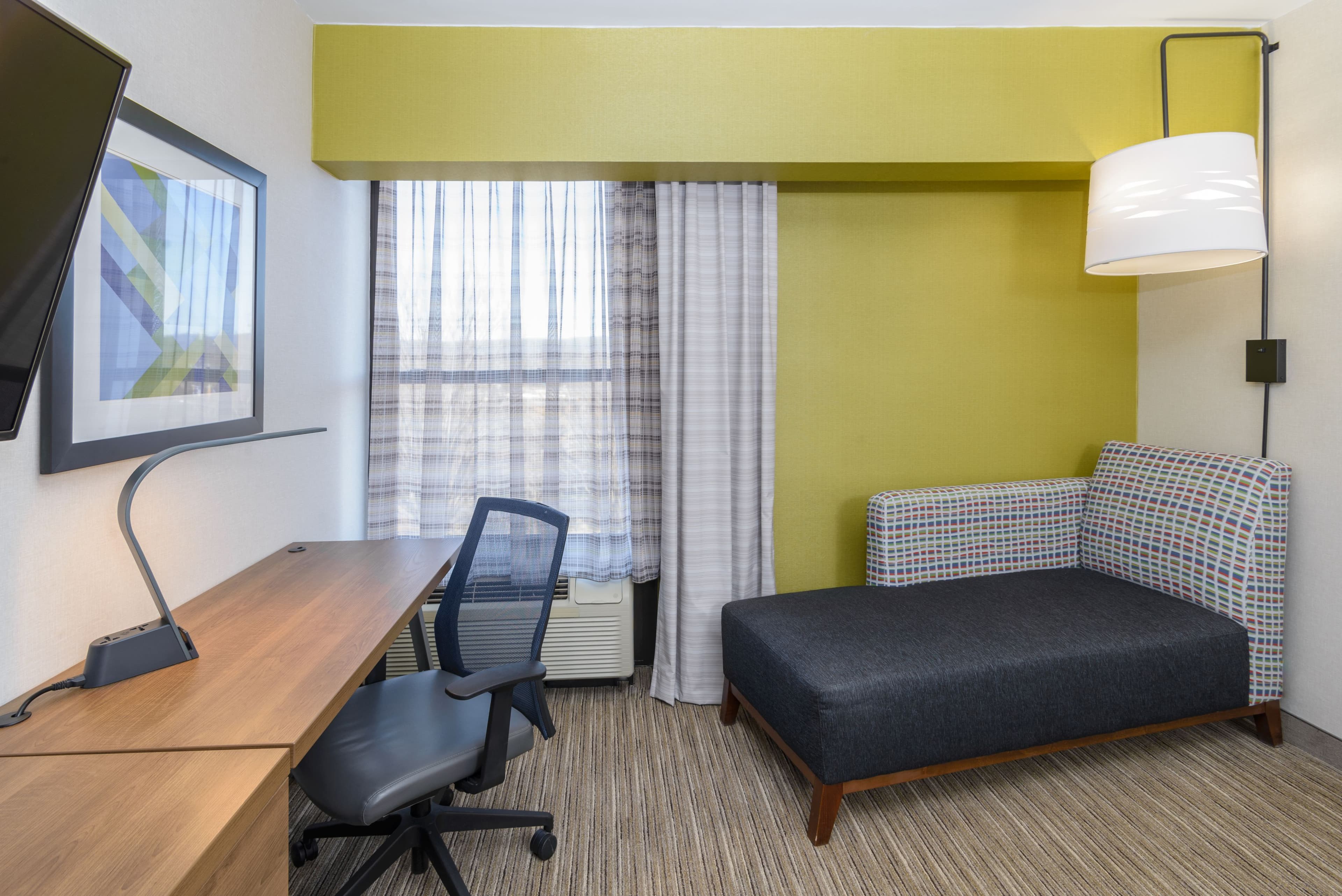 Holiday Inn Express Southington — 14