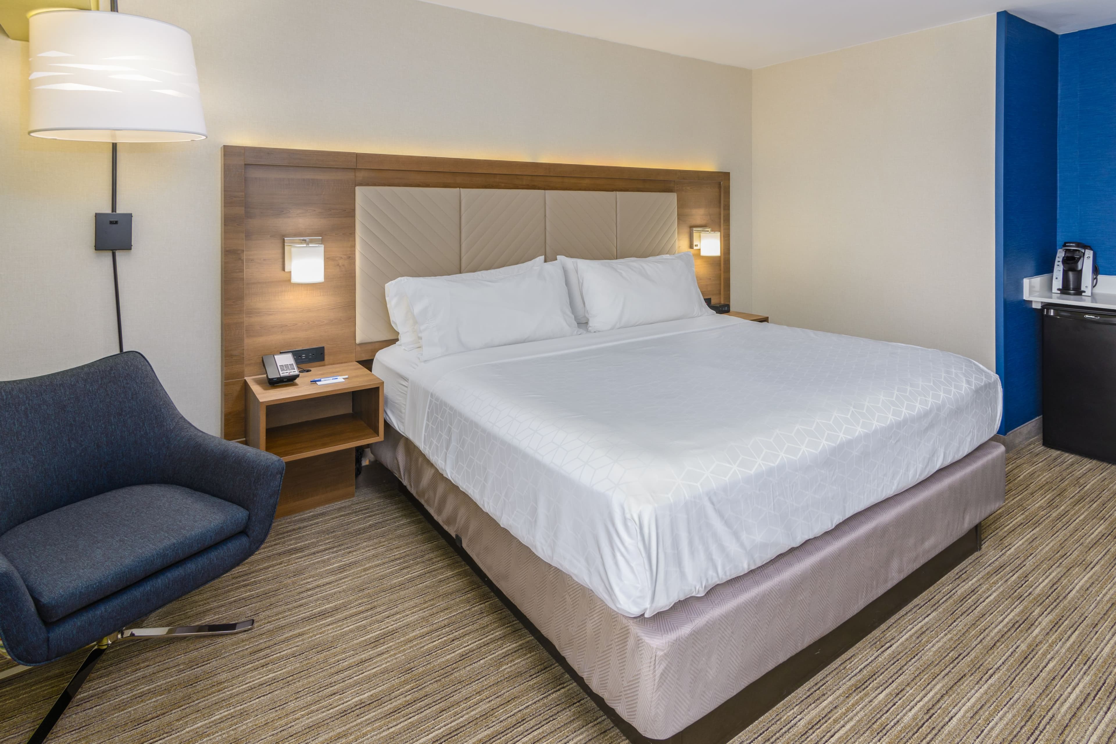 Holiday Inn Express Southington — 10