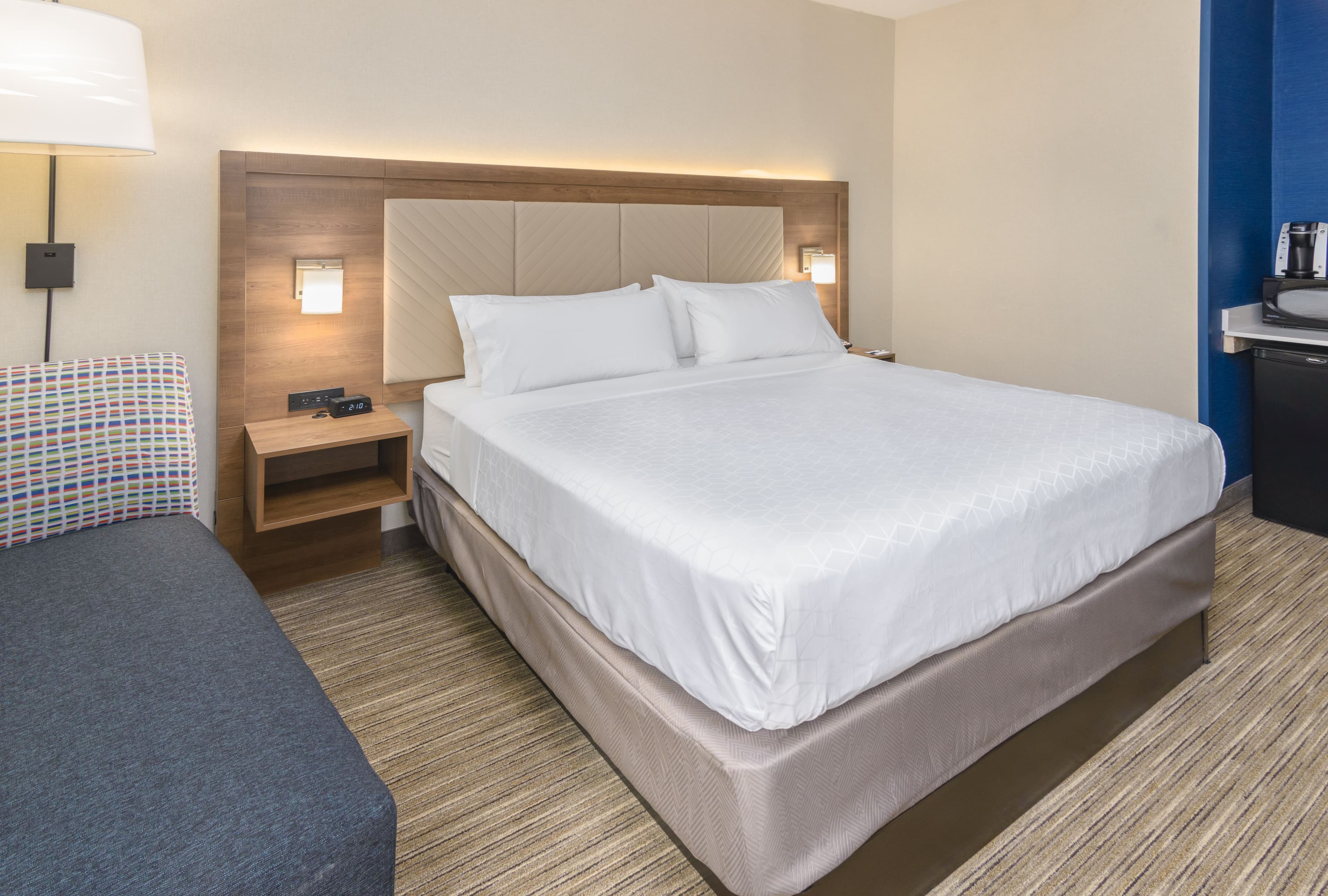 Holiday Inn Express Southington — 9