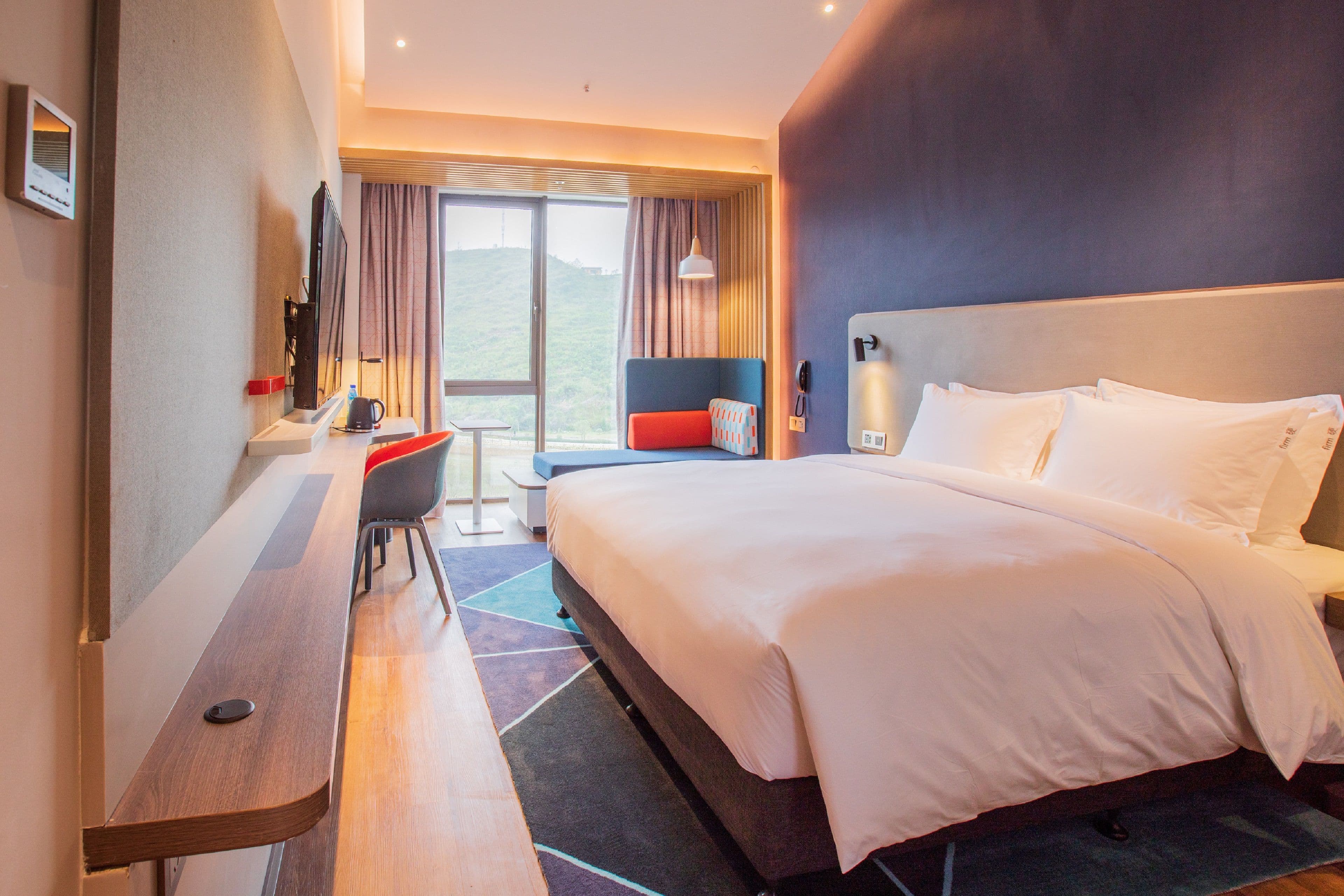 Holiday Inn Express Guizhou Qinglong — 7