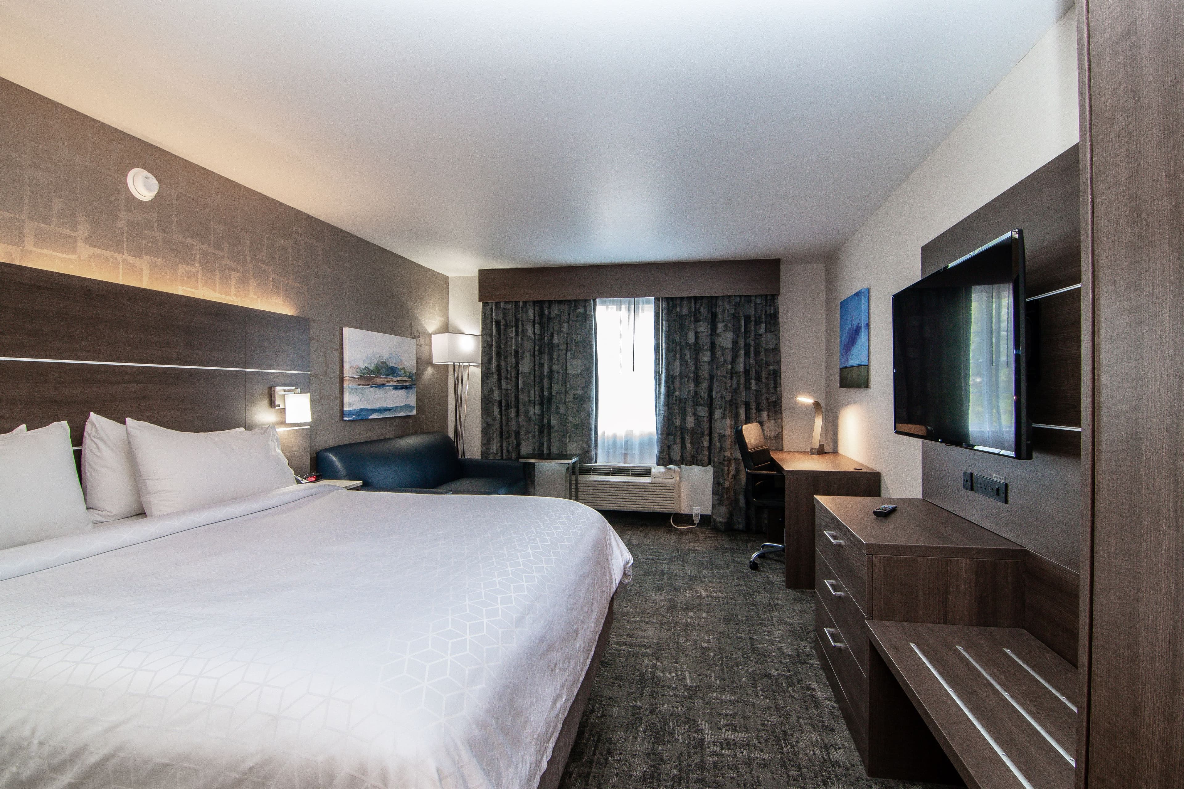 Holiday Inn Express Spokane-Downtown — 12
