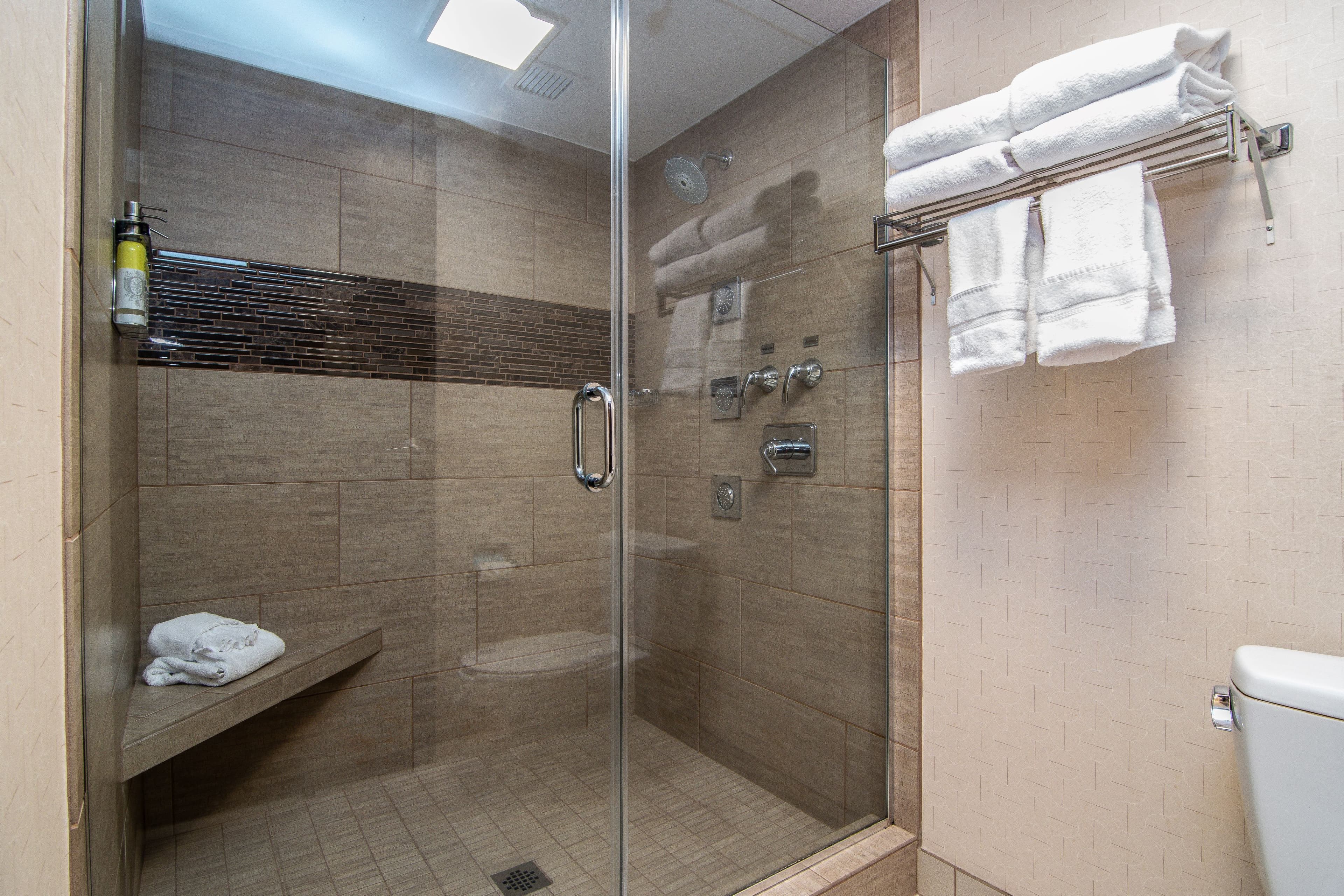 Holiday Inn Express Spokane-Downtown - Image 5