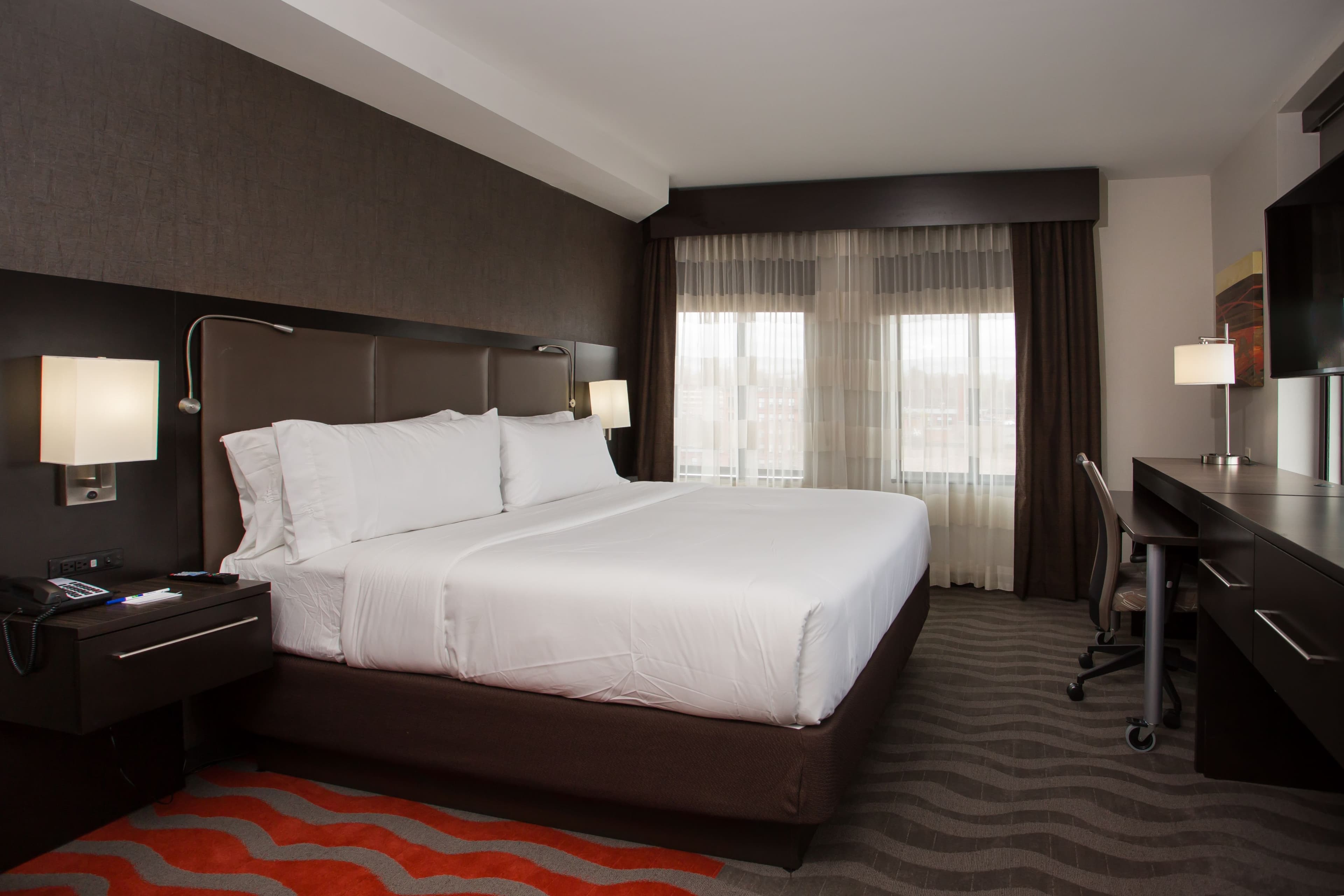 Holiday Inn Express Springfield Downtown - Image 2