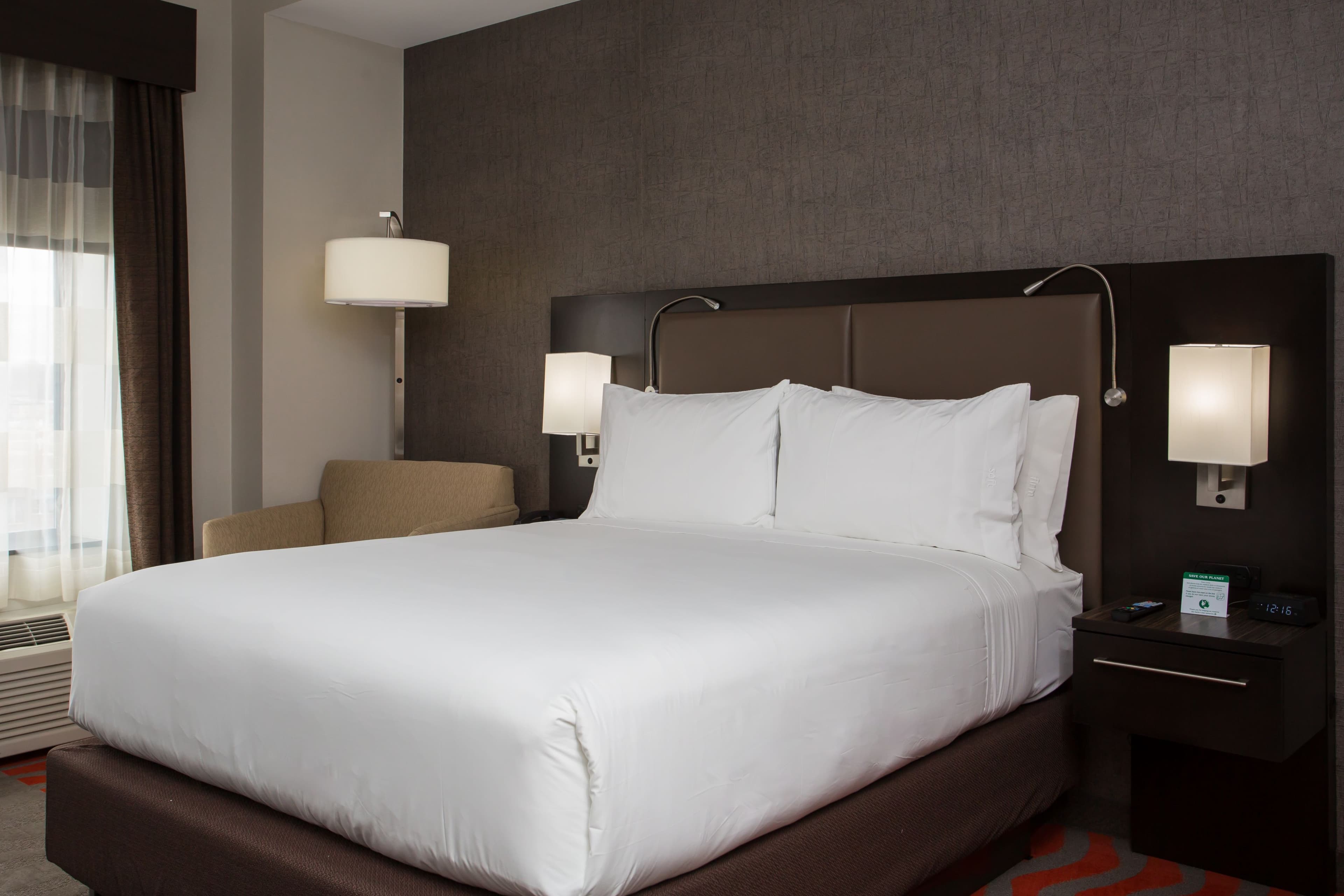 Holiday Inn Express Springfield Downtown - Image 4