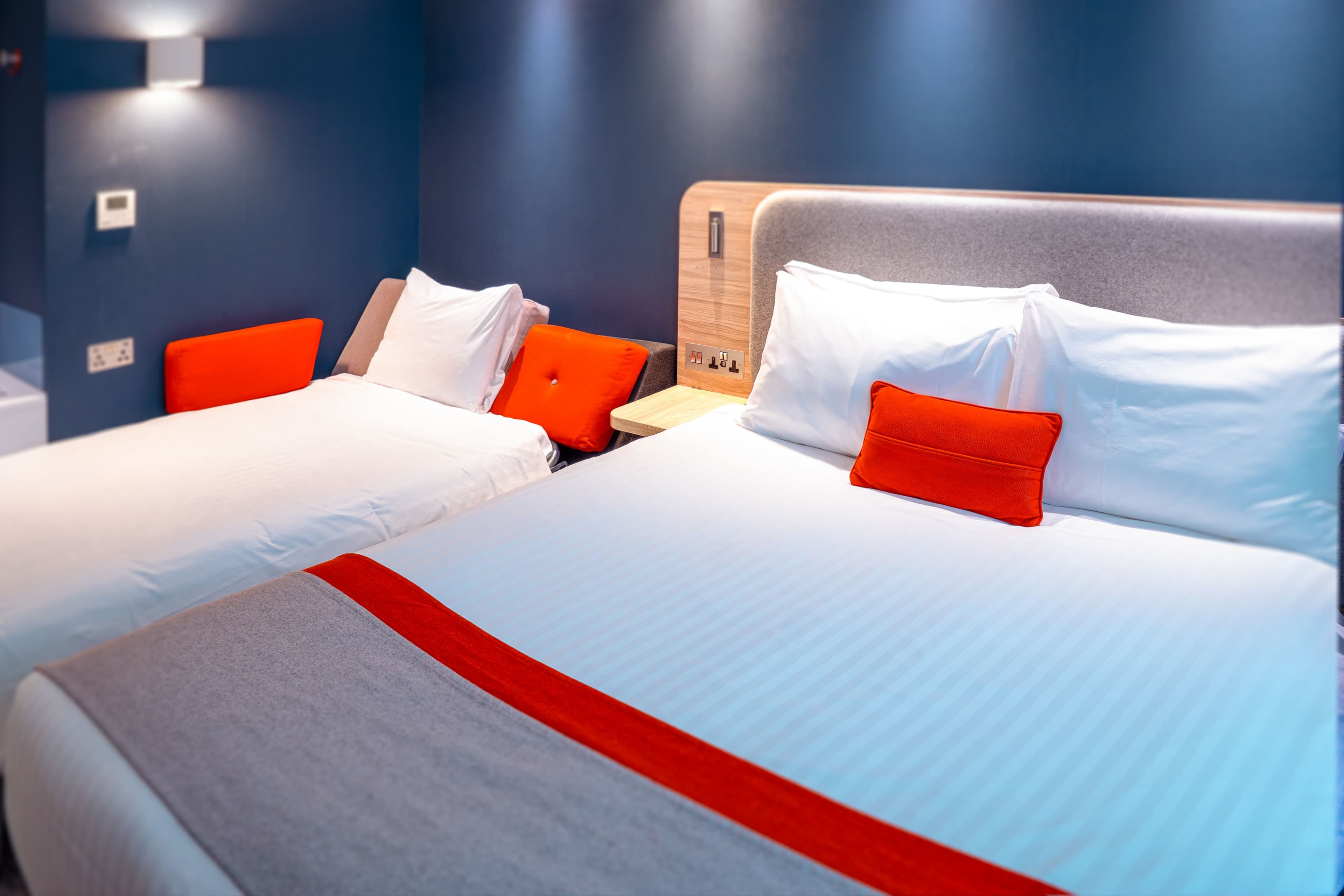 Holiday Inn Express St. Albans - M25, Jct.22 — 17