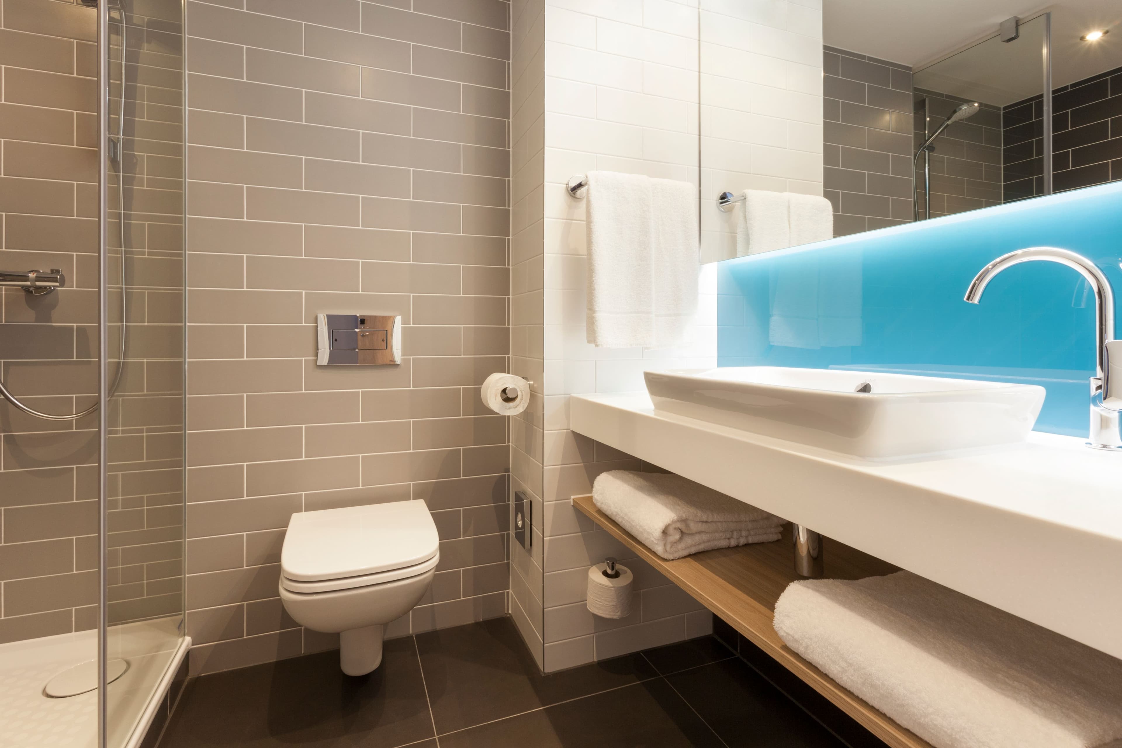 Holiday Inn Express St. Albans - M25, Jct.22 — 12