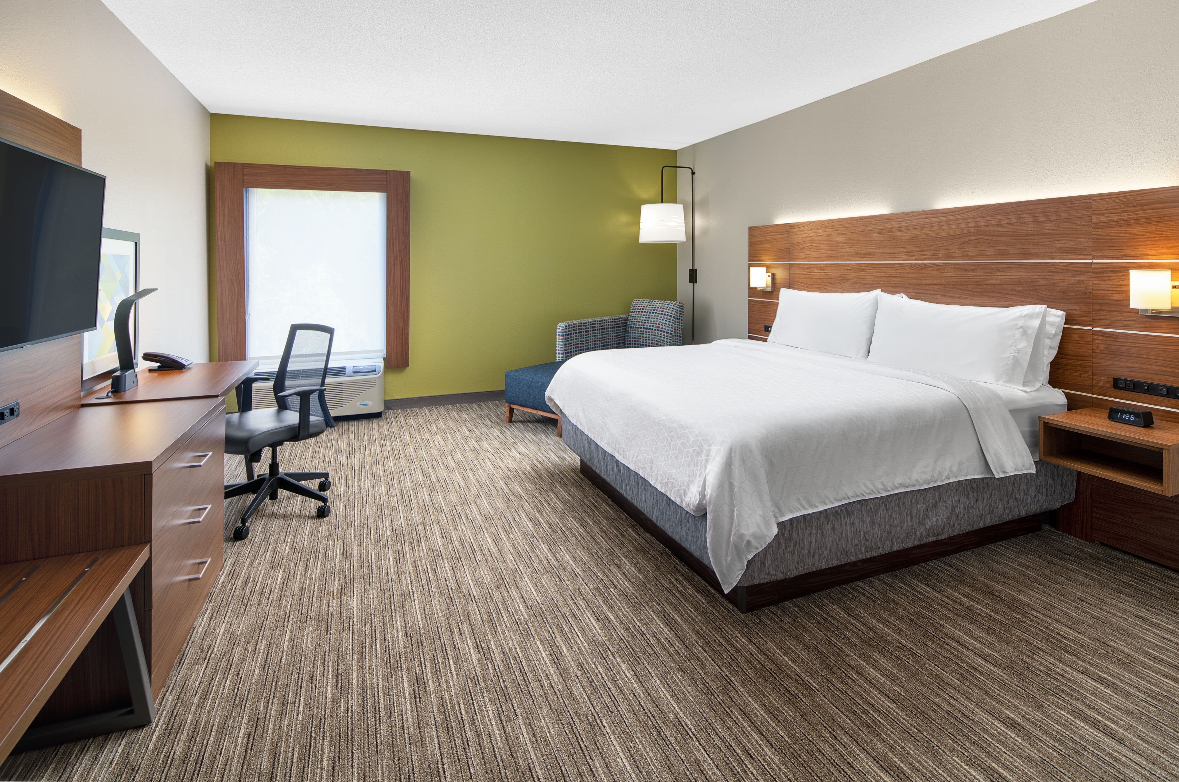 Holiday Inn Express Statesboro - Image 4