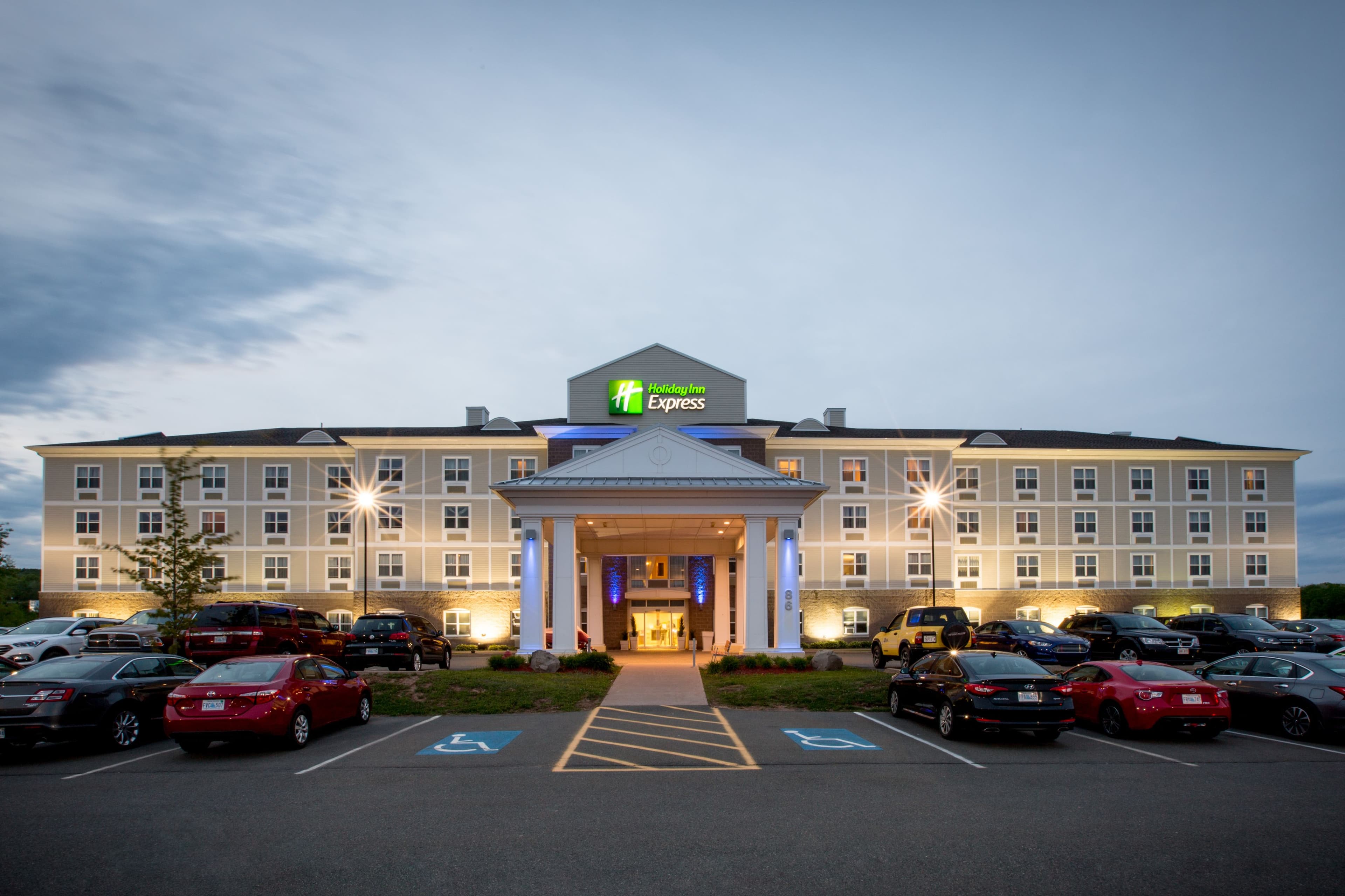 Holiday Inn Express Stellarton-New Glasgow - Image 1
