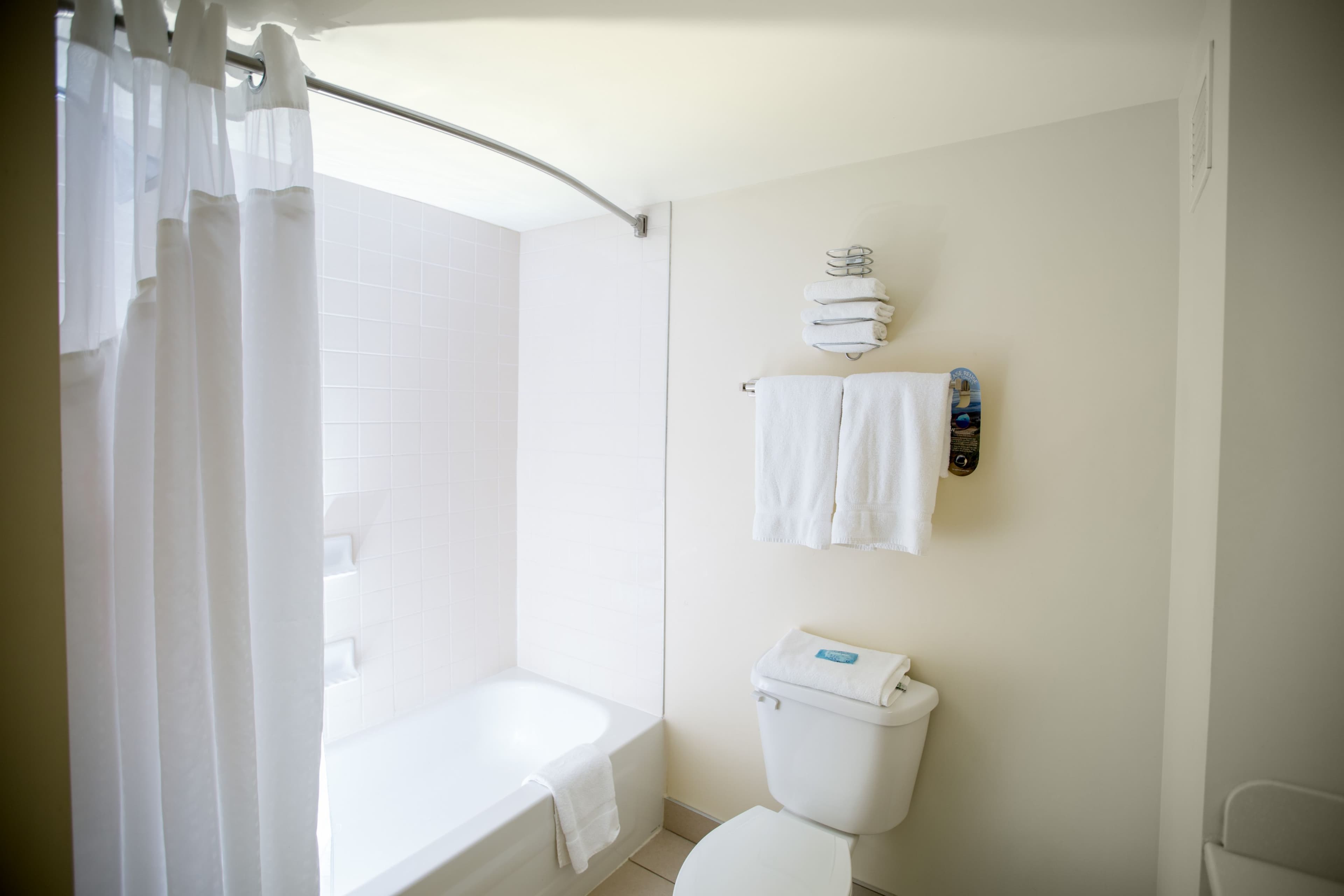 Holiday Inn Express Stellarton-New Glasgow — 11