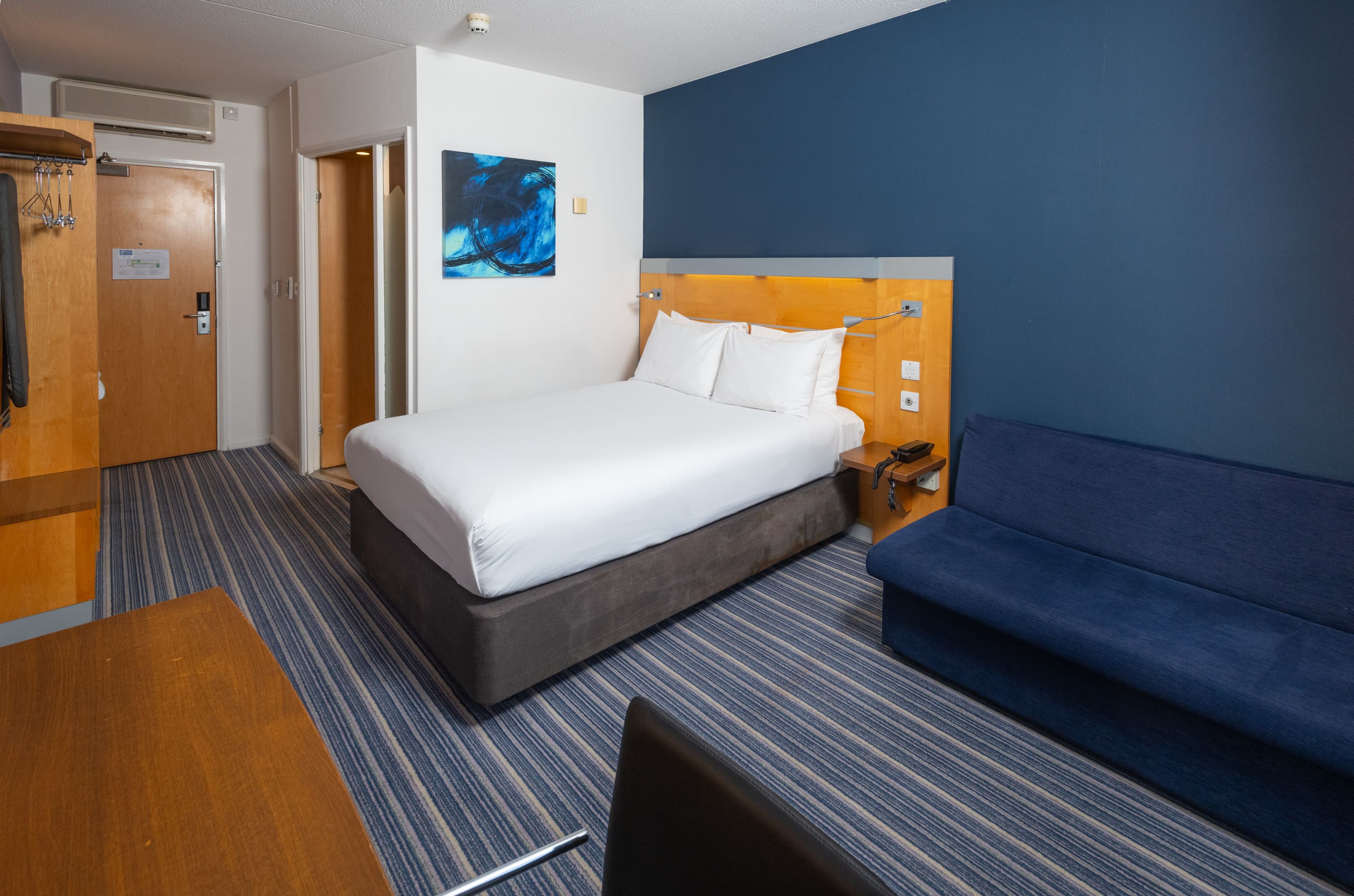 Holiday Inn Express Stevenage — 24