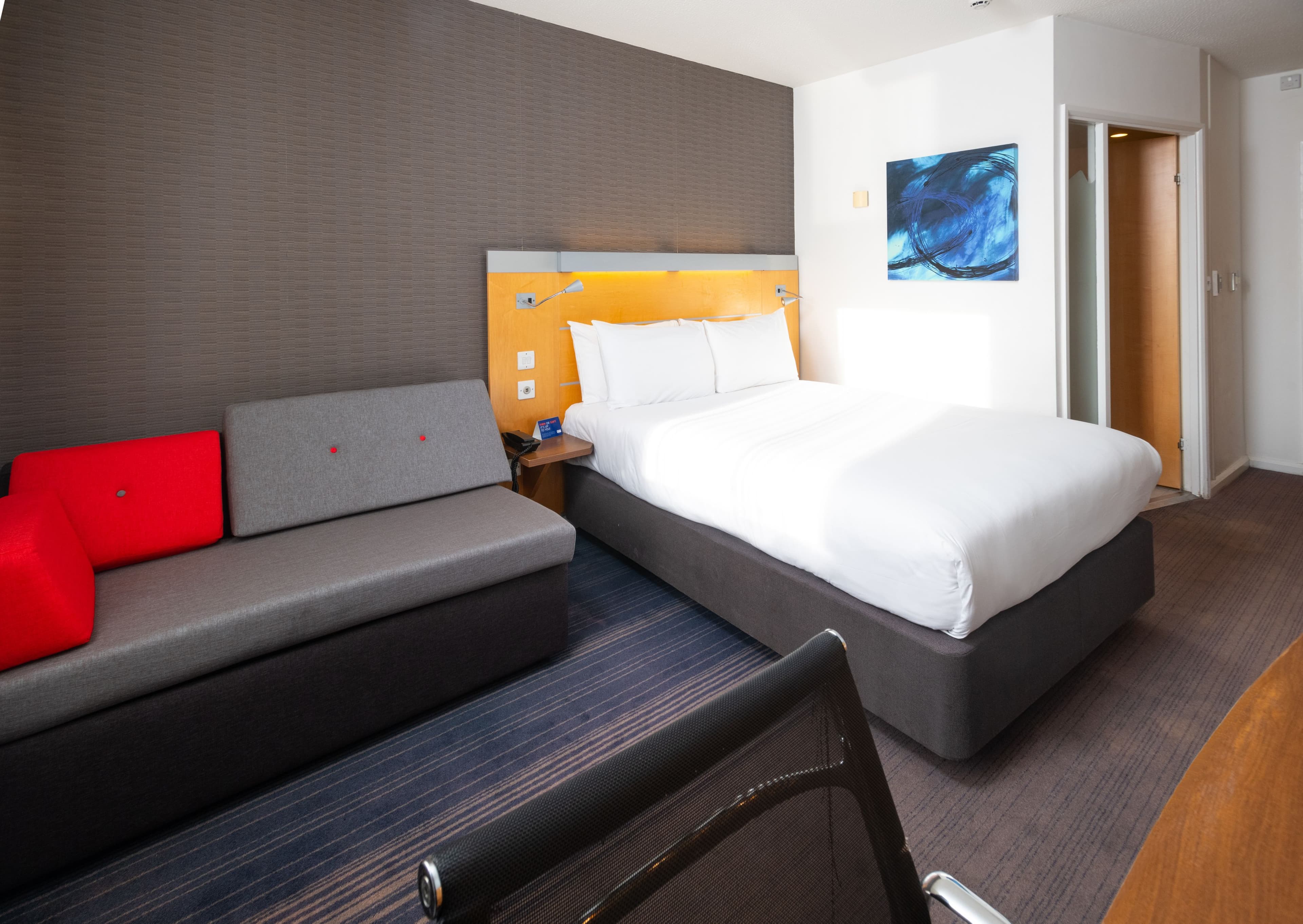 Holiday Inn Express Stevenage — 14